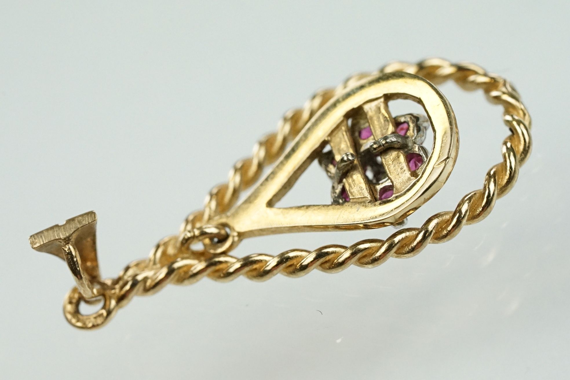Two 20th Century pendants to include a 9ct gold drop shaped pendant with a central cluster of - Image 14 of 14