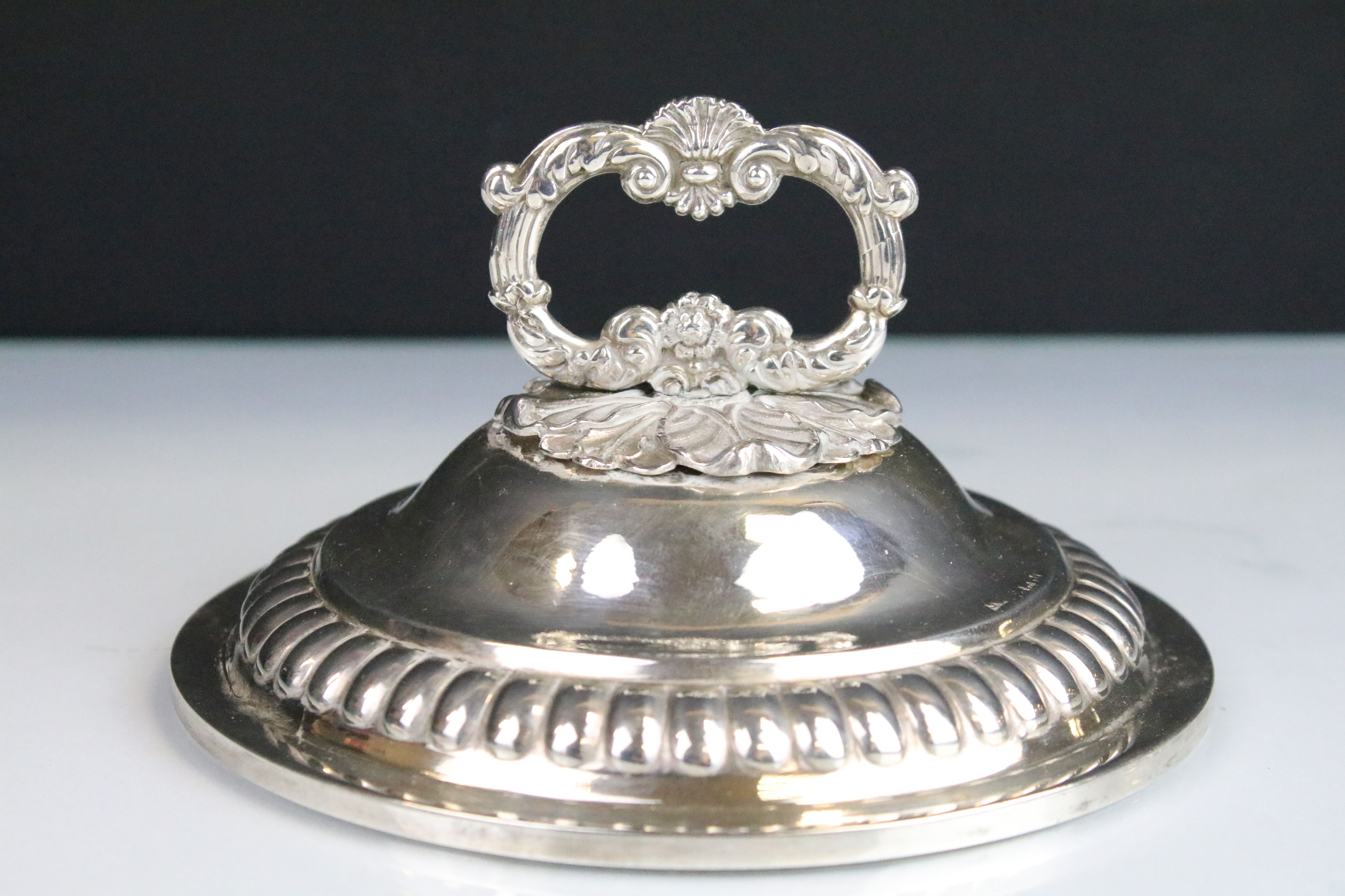 19th Century George III silver hallmarked lidded tureen having moulded gadrooned, shell and - Image 3 of 6