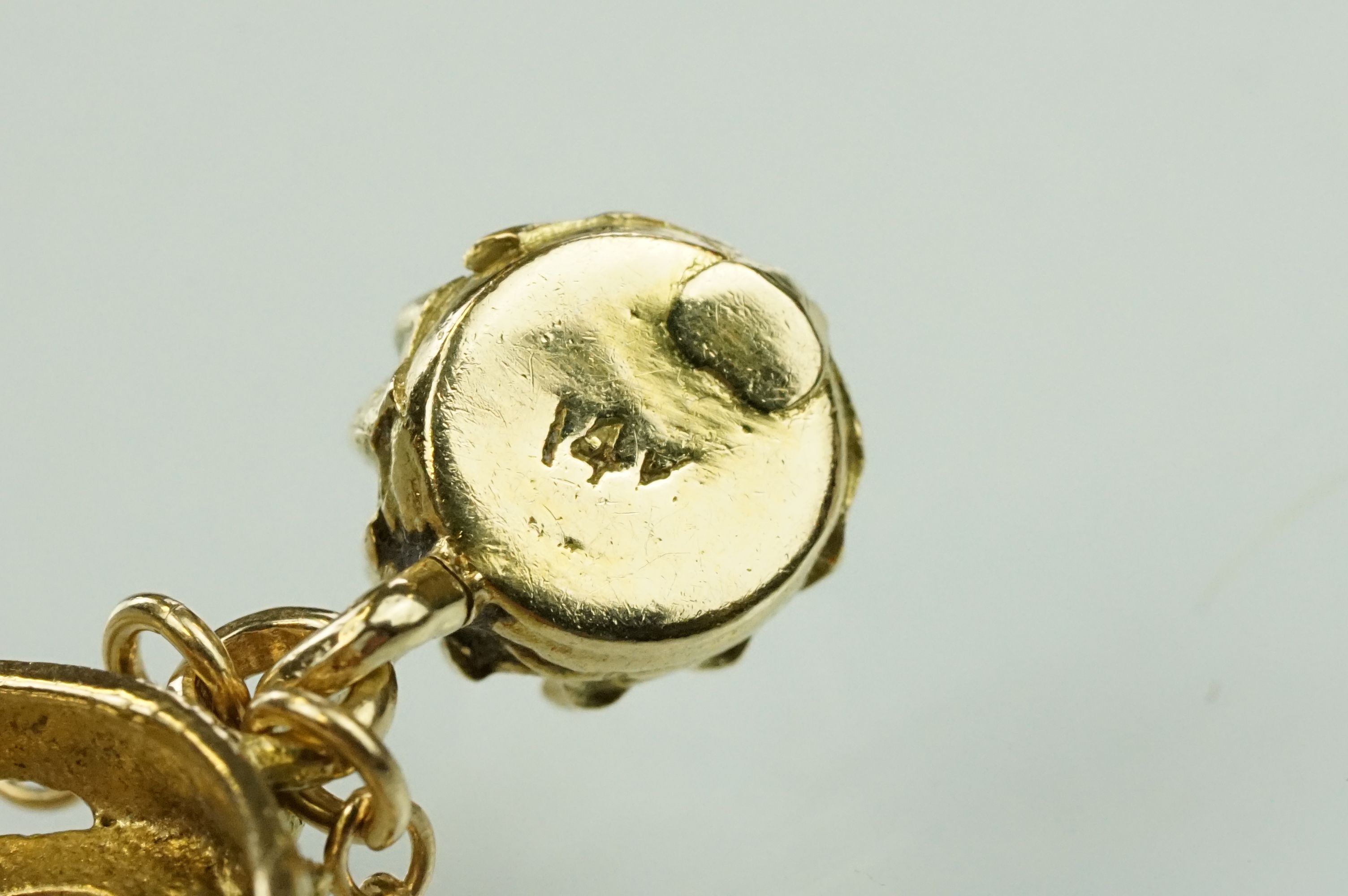 14ct gold and cultured pearl floral garland brooch. The brooch in the form of a U shaped foliate - Image 6 of 6