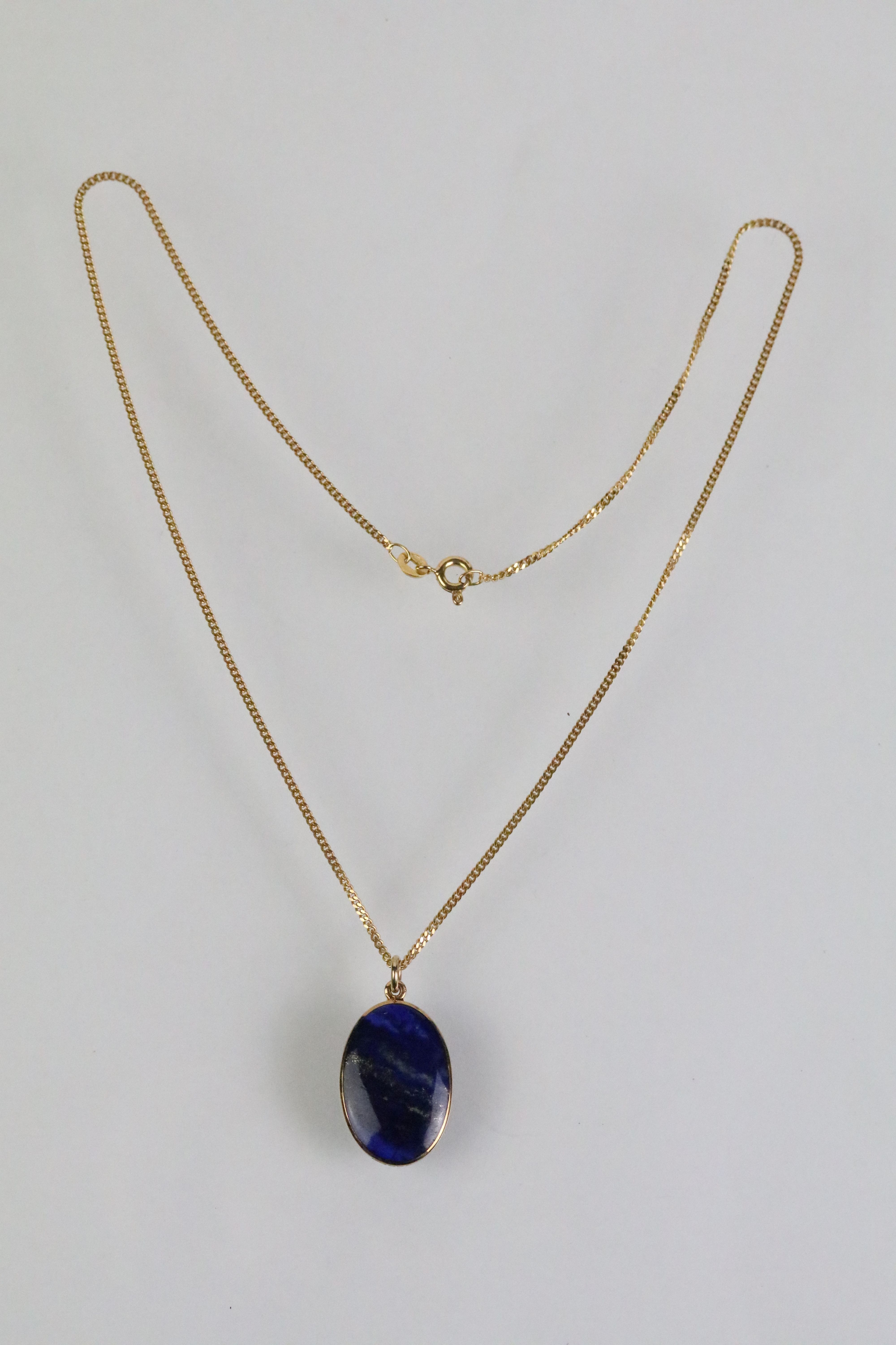 9ct and lapis lazuli necklace, bracelet and earrings. The bracelet set with seven lapis lazuli - Bild 3 aus 12