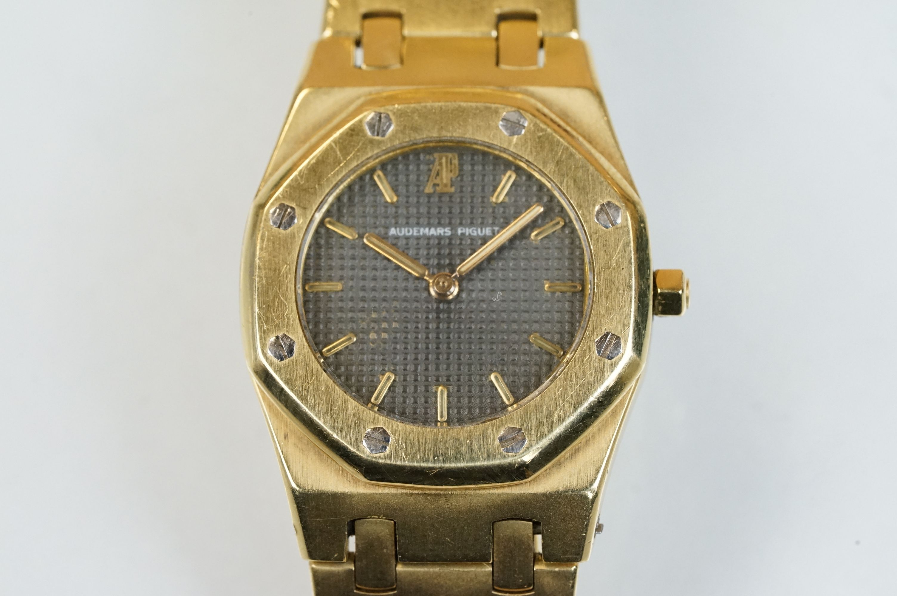 Audemars Piguet 18K gold quartz bracelet watch, fully hallmarked 18ct gold bracelet