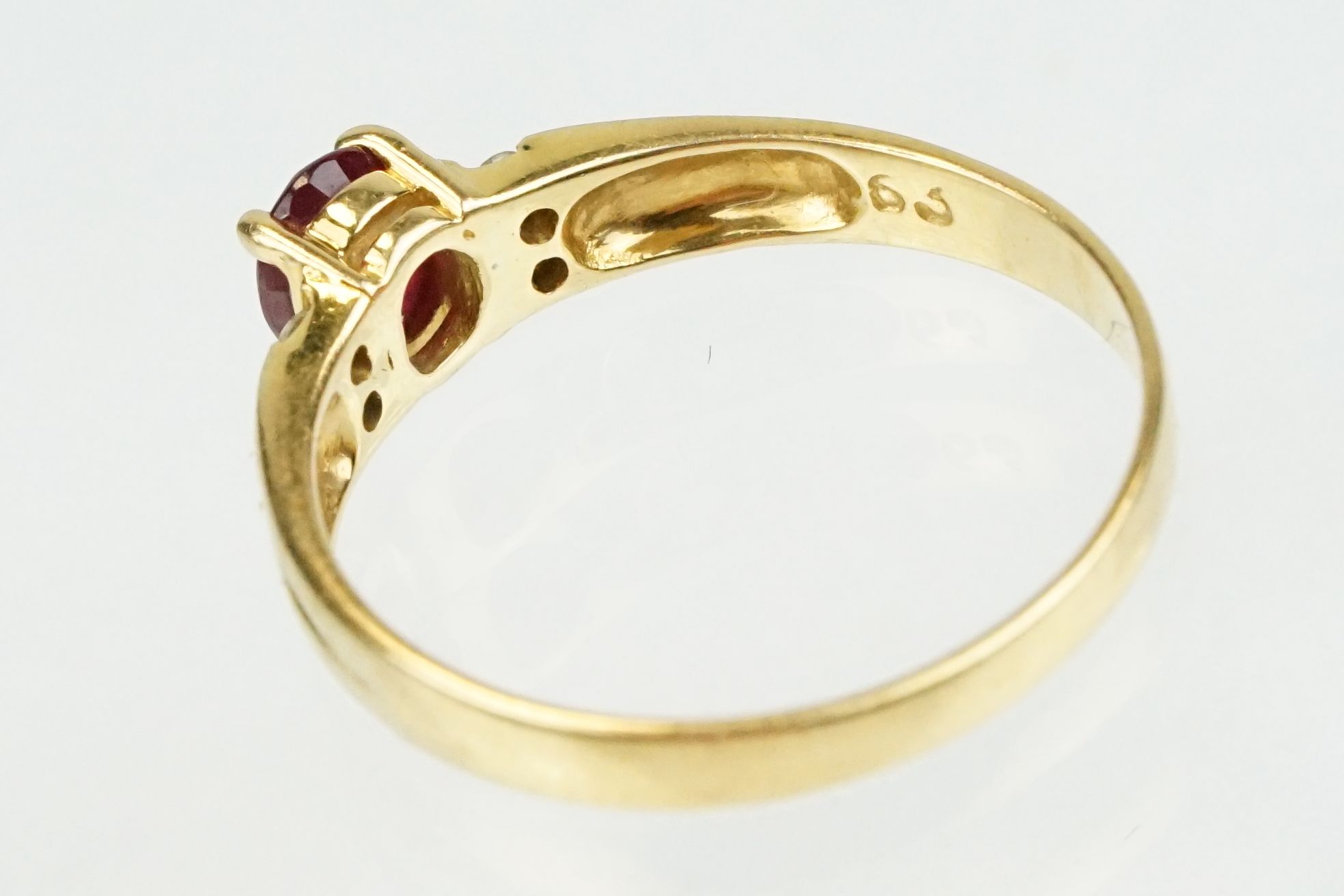 Ruby and diamond 18ct yellow gold ring, the oval mixed cut ruby measuring approx 5.5 x 4.5mm, claw - Image 9 of 23