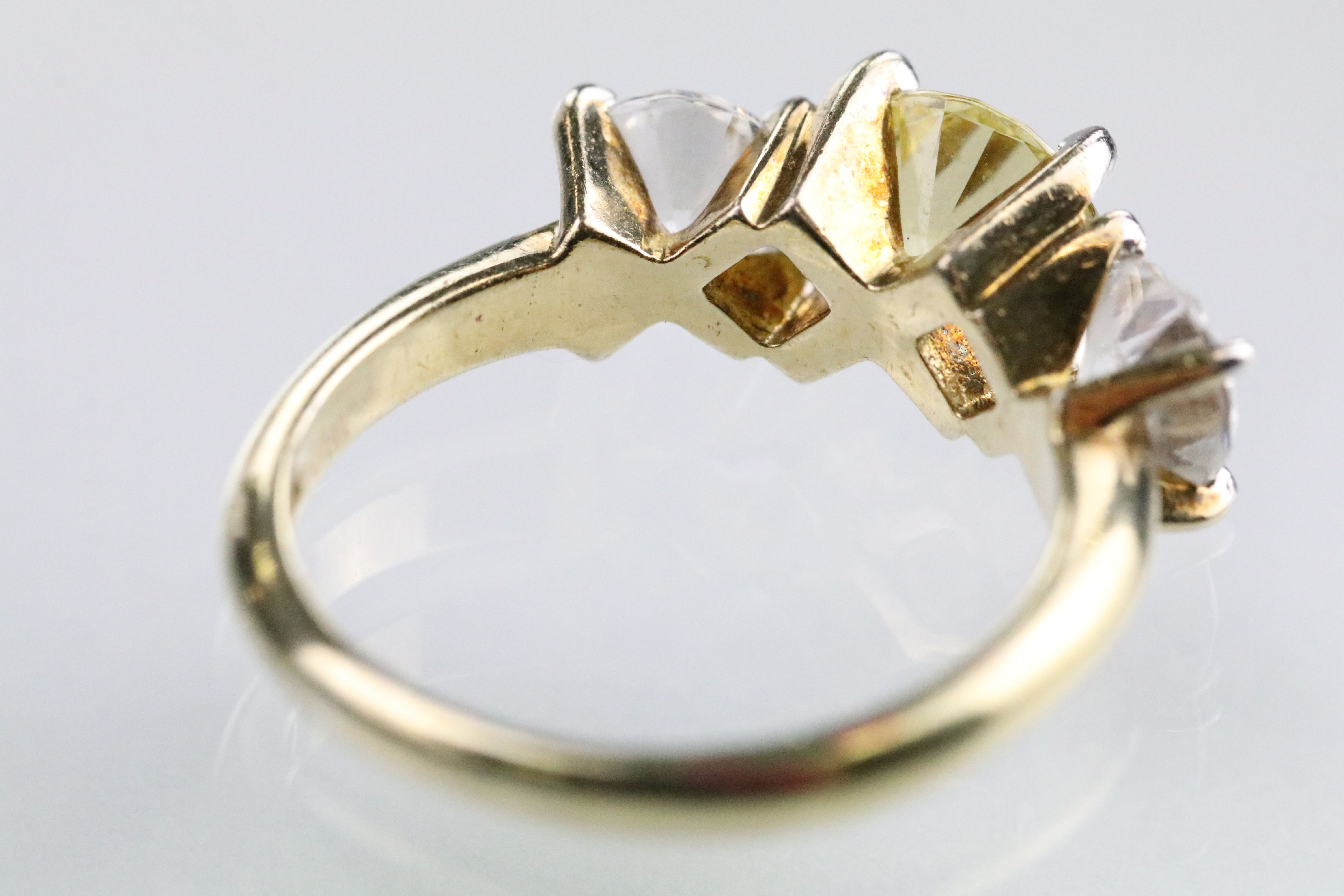 Three stone dress ring being set with a yellow stone to centre flanked by two white stones in a - Image 4 of 5