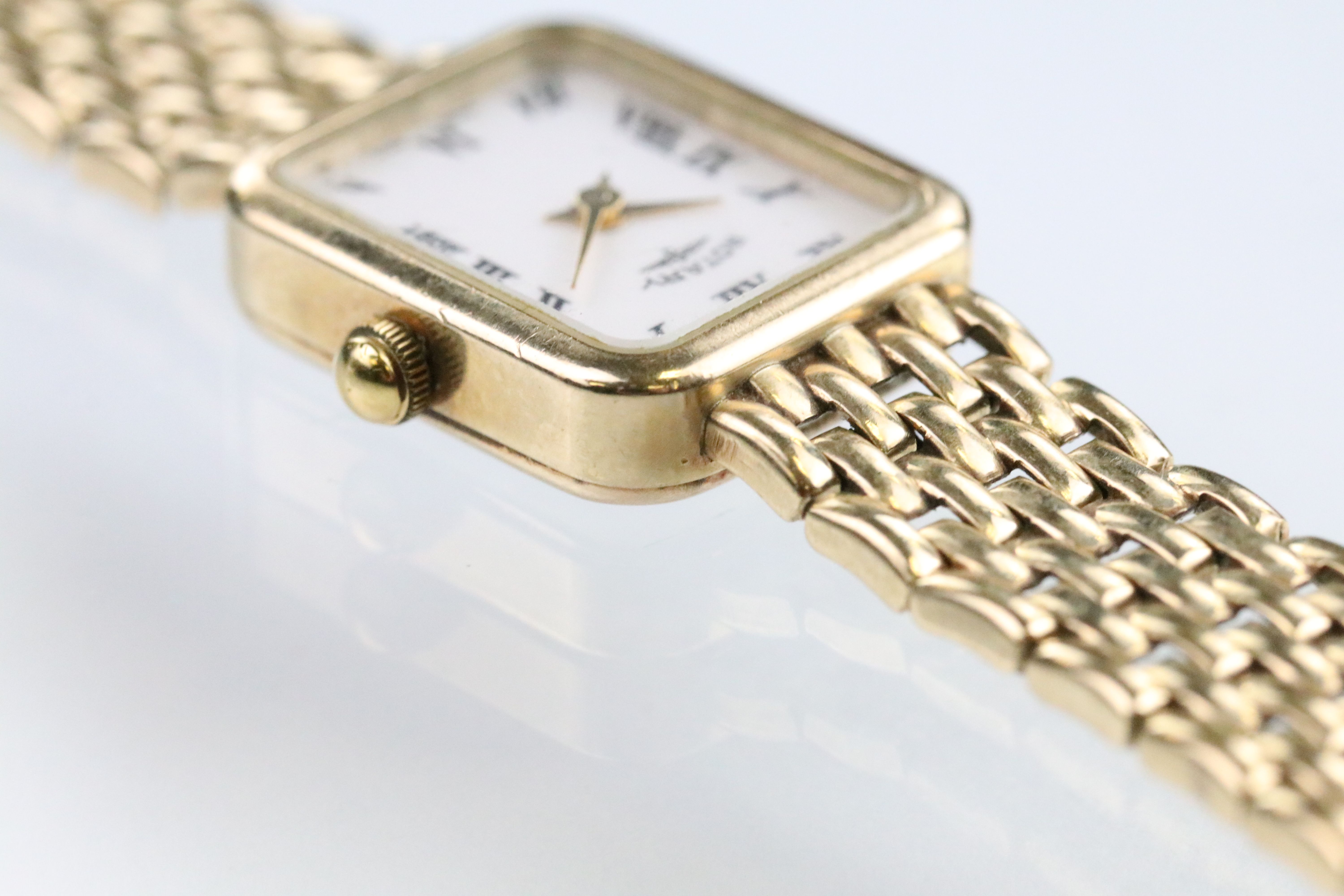 Rotary 9ct gold ladies wrist watch having a rectangular face with roman numerals to the chapter ring - Image 3 of 8