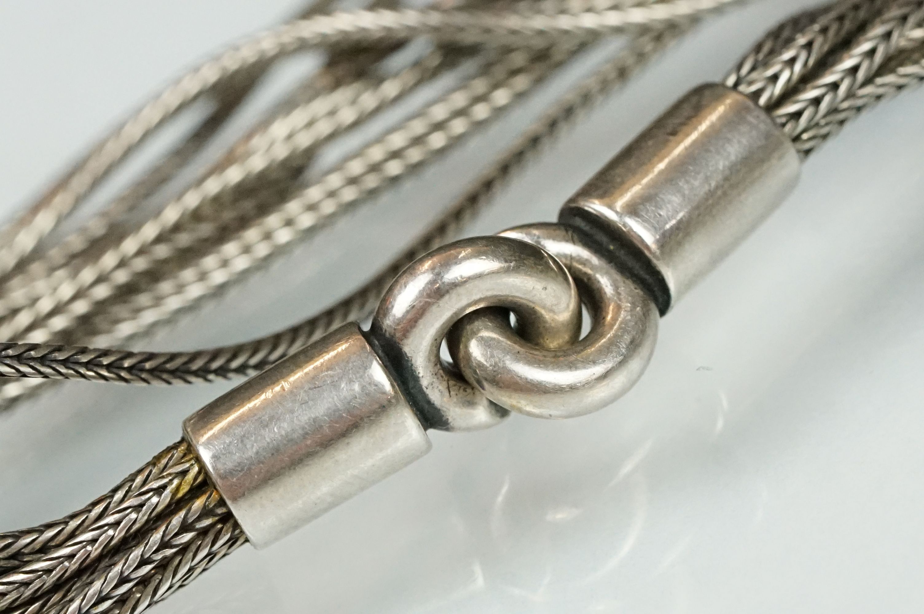 Scandinavian silver multi chain necklace having ten wheat link chains with knot design pendant to - Image 6 of 7