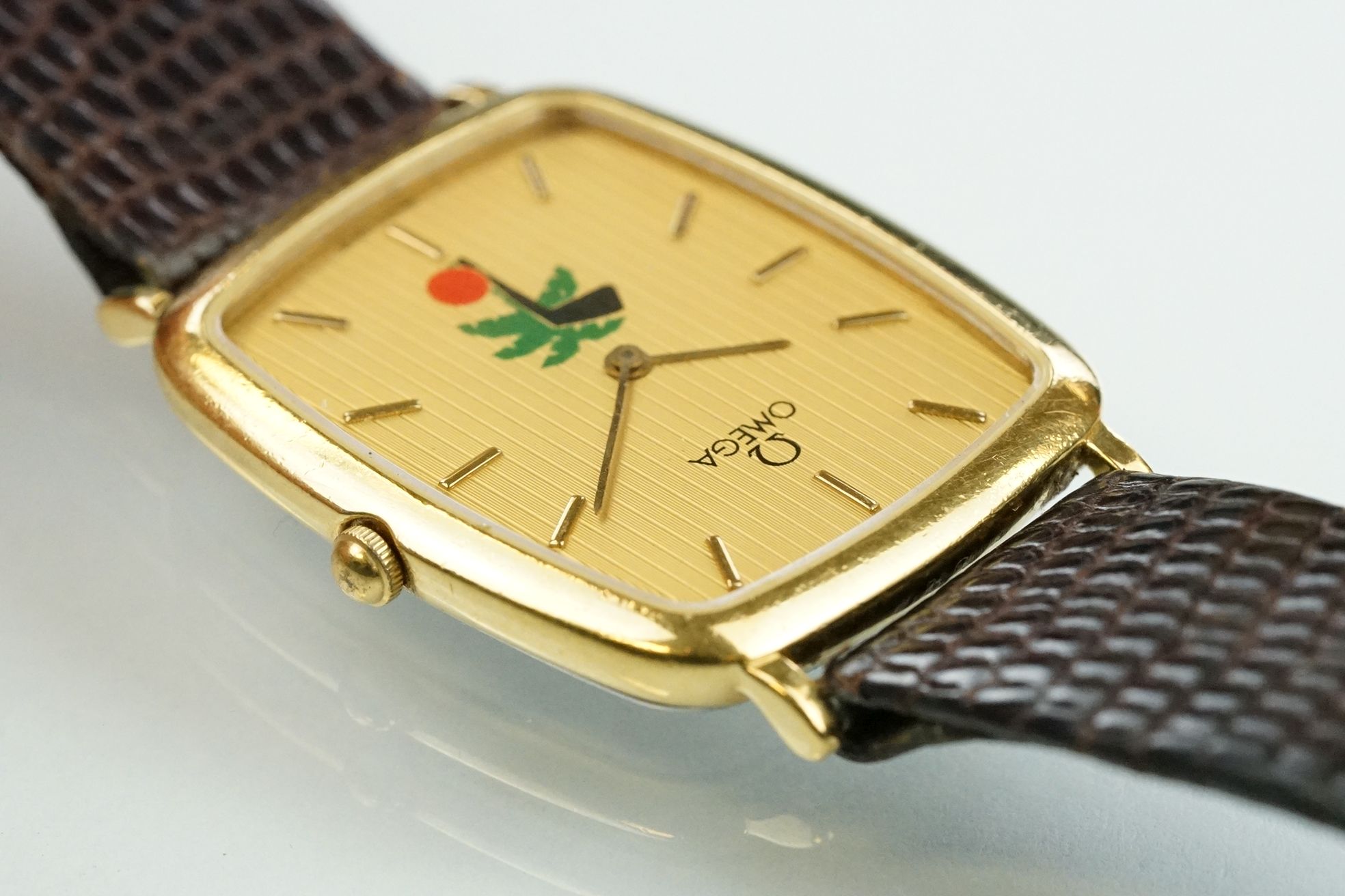 Omega DeVille wrist watch having a rectangular gilt face with baton markers to the chapter ring, - Bild 3 aus 12