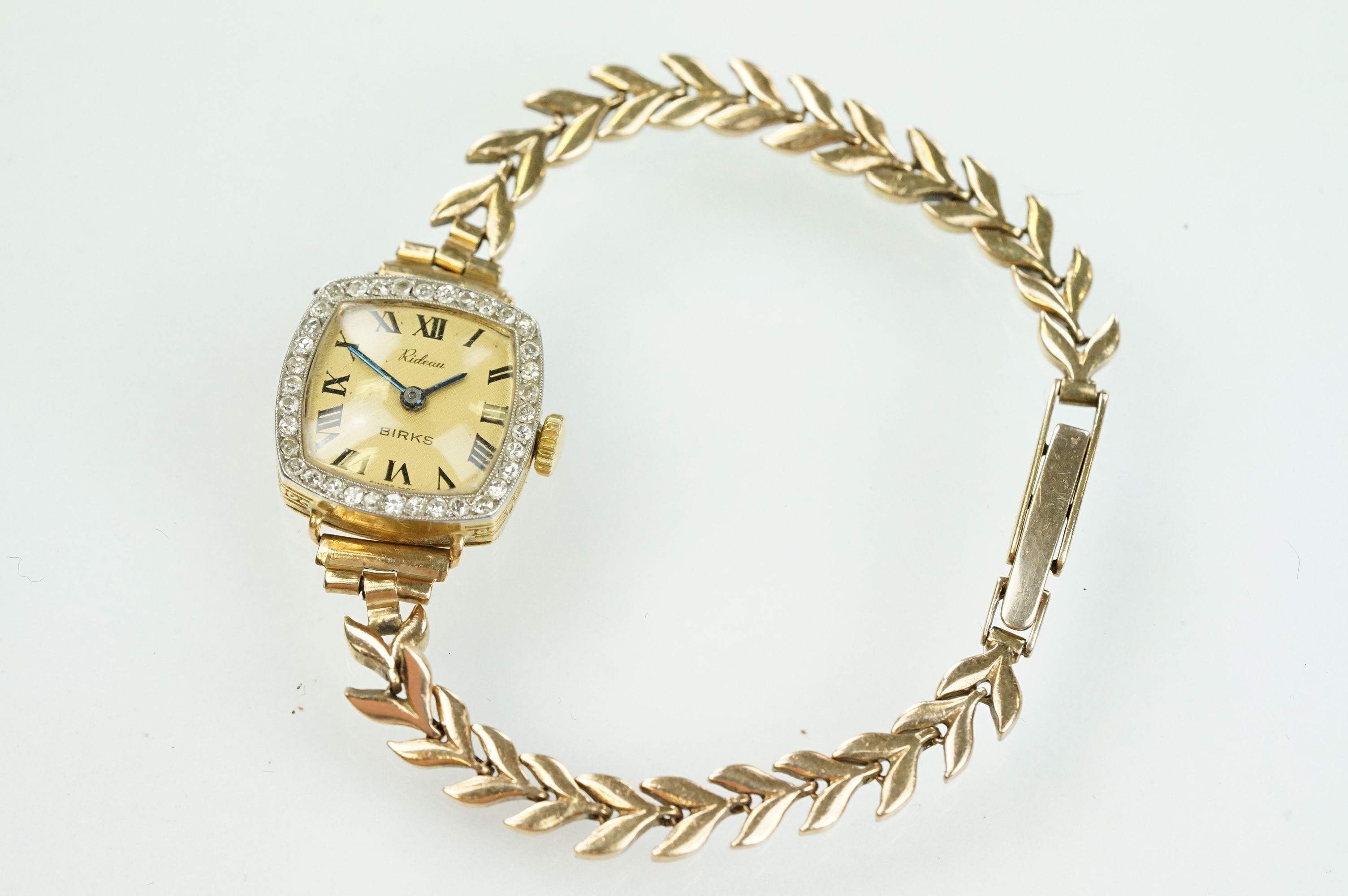 Mid Century vintage 18ct gold and diamond Rideau ladies wrist watch. The watch having a square