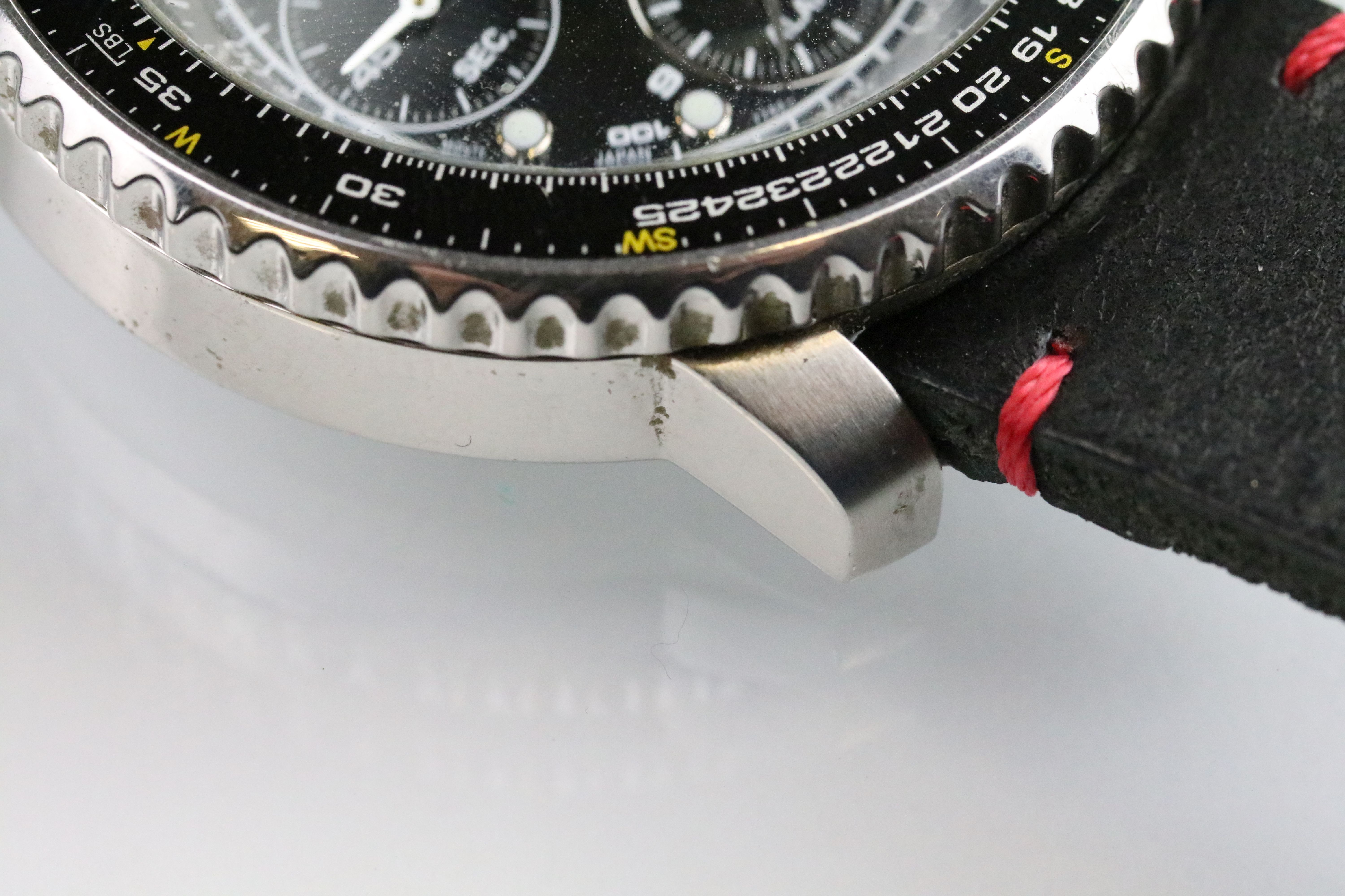 A Seiko 200m chronograph gents wristwatch, three central sub dials with date function to 3 o' - Image 5 of 10
