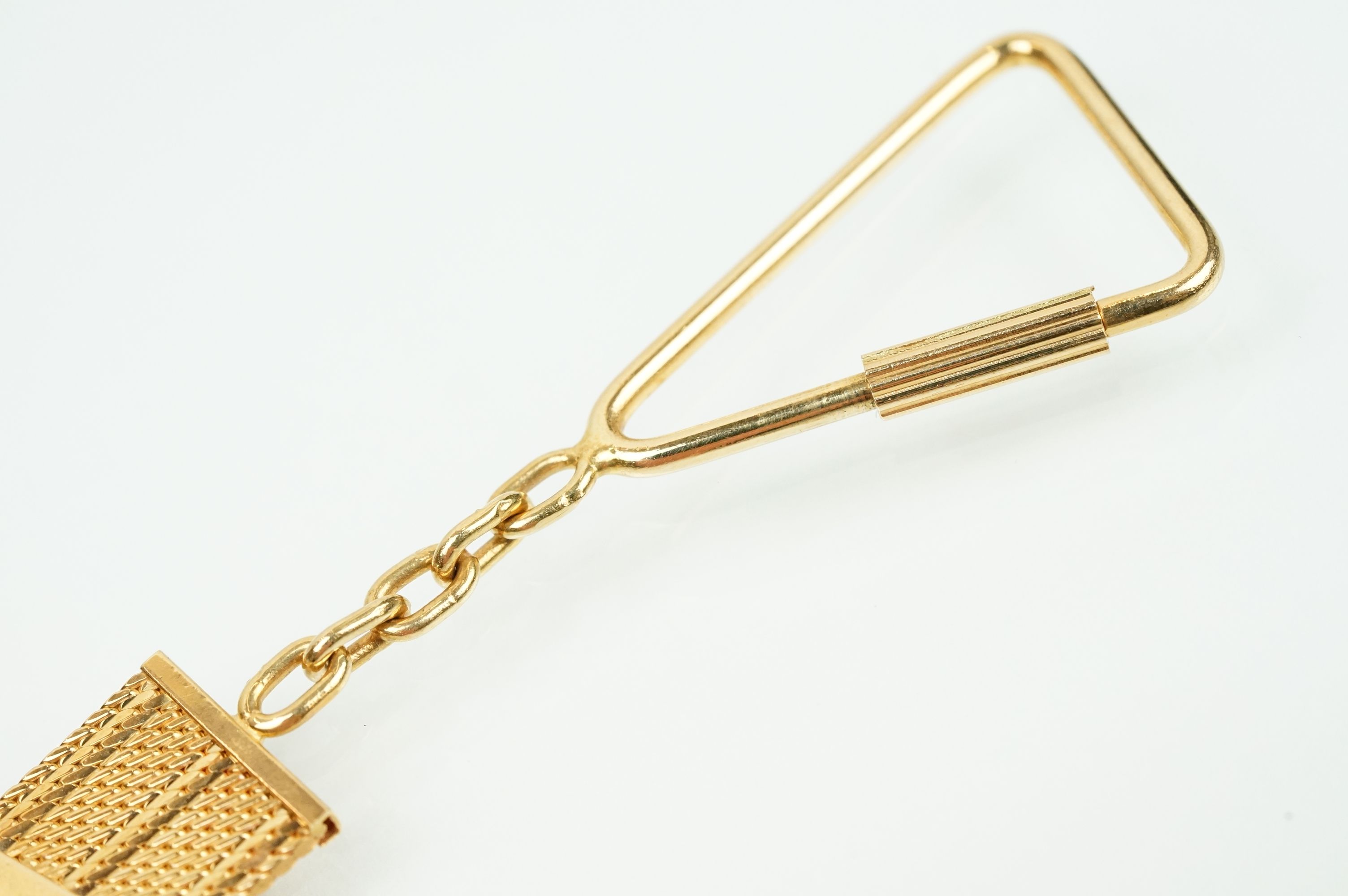 18ct gold key ring having a Saudi Arabian emblem pendant suspended from a mesh link chain. Italian - Bild 5 aus 10