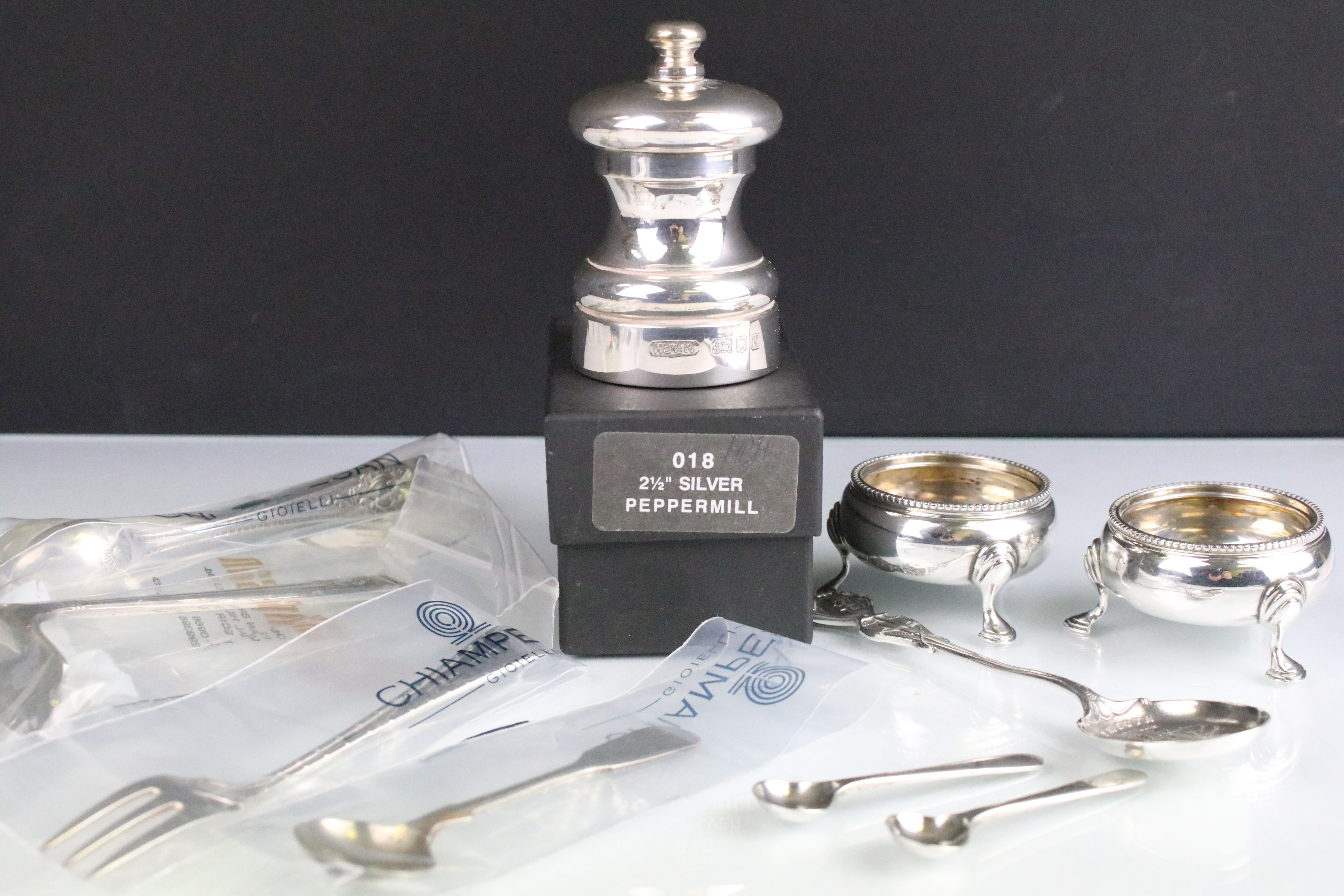 Collection of silver to include a silver pepper mill (hallmarked London 1991), a pair of Victorian