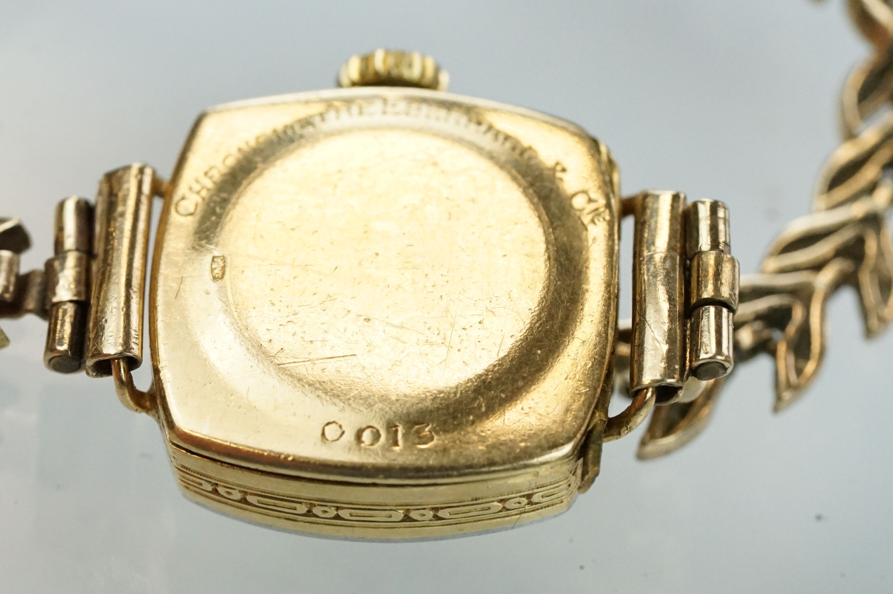Mid Century vintage 18ct gold and diamond Rideau ladies wrist watch. The watch having a square - Bild 6 aus 11