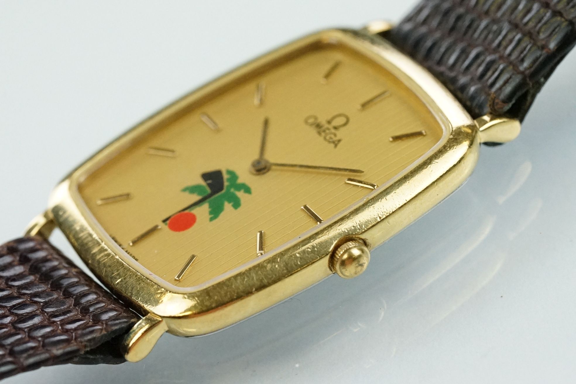 Omega DeVille wrist watch having a rectangular gilt face with baton markers to the chapter ring, - Bild 2 aus 12