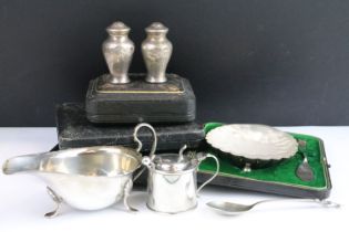 Collection of assorted silver to include a lidded mustard pot (hallmarked Sheffield 1901), silver