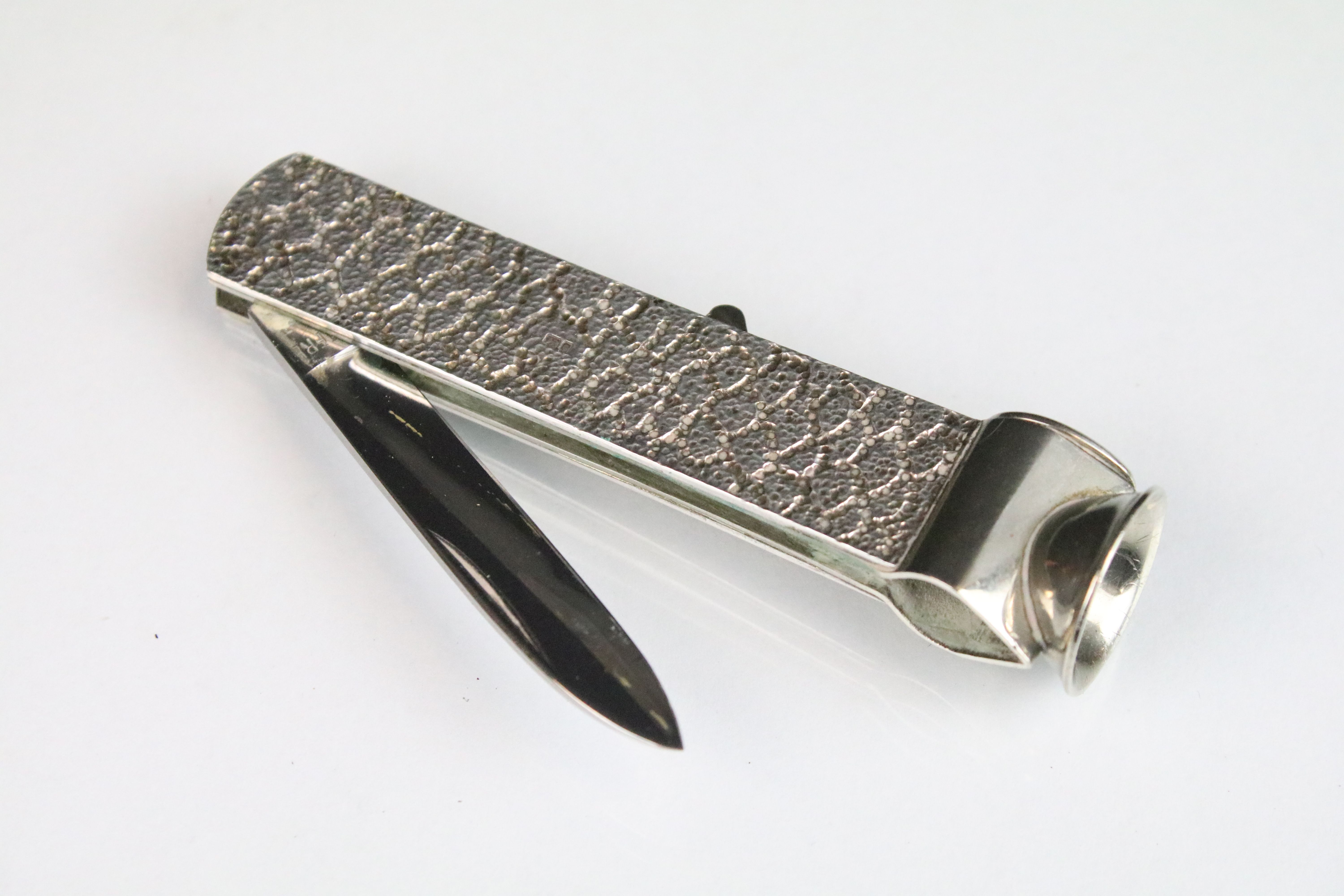 Vintage silver hallmarked cigar cutter having a bark effect body (hallmarked London 1978), - Bild 5 aus 9