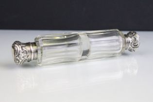 19th Century Victorian cut glass double ended scent bottle having a cylindrical faceted bottle