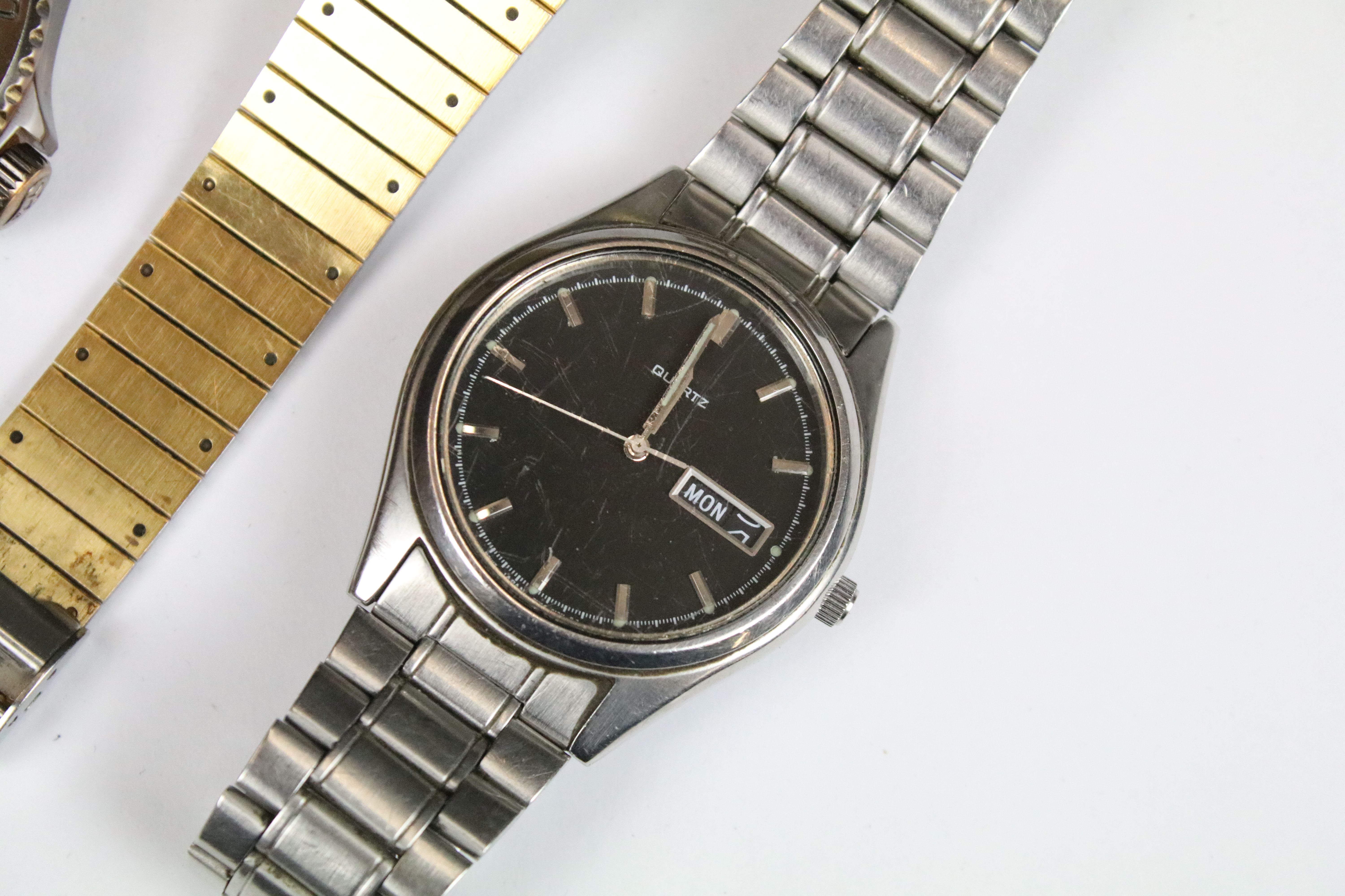A collection of five gents wristwatches to include Seiko, Ice and Lorus examples. - Image 2 of 7
