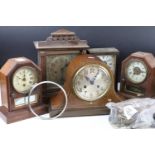 Collection of late 19th / early 20th century wooden mantel clocks and clock parts / movements,