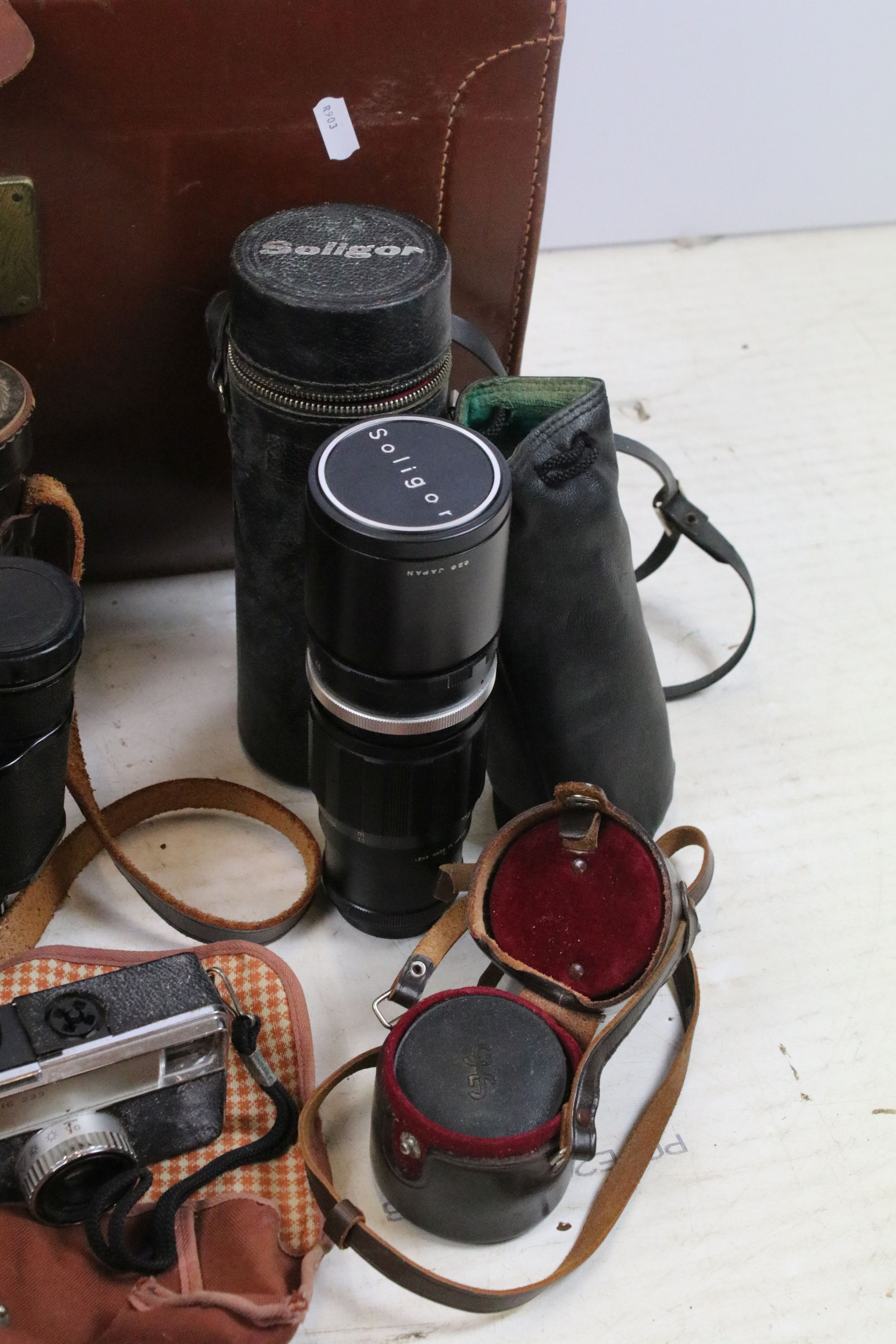 Collection of cameras, lenses & binoculars within a leather case, the lot featuring Olympus FTL ( - Image 5 of 6