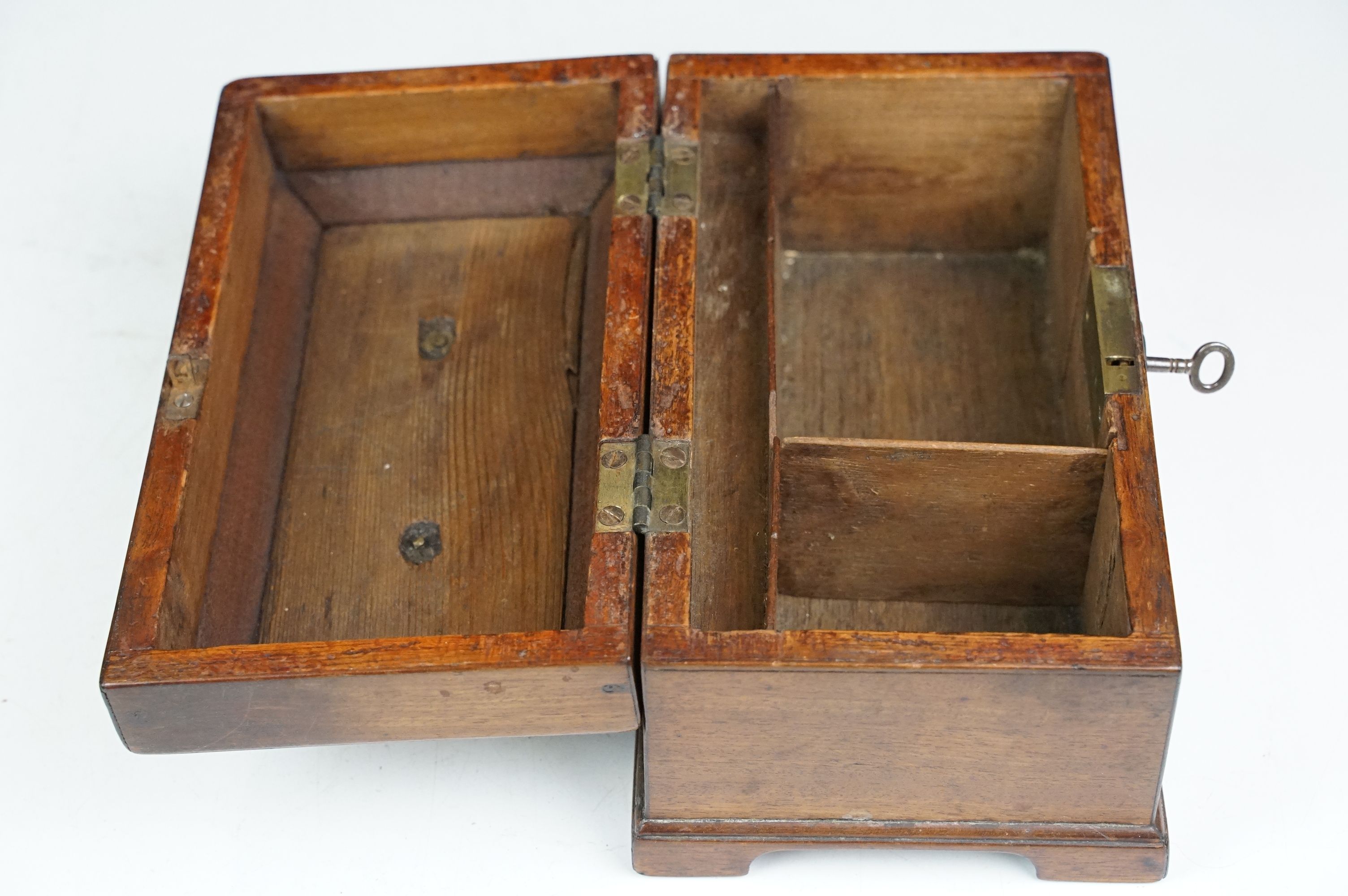 George III mahogany tea caddy with a fitted interior, approx 23cm wide - Image 4 of 7