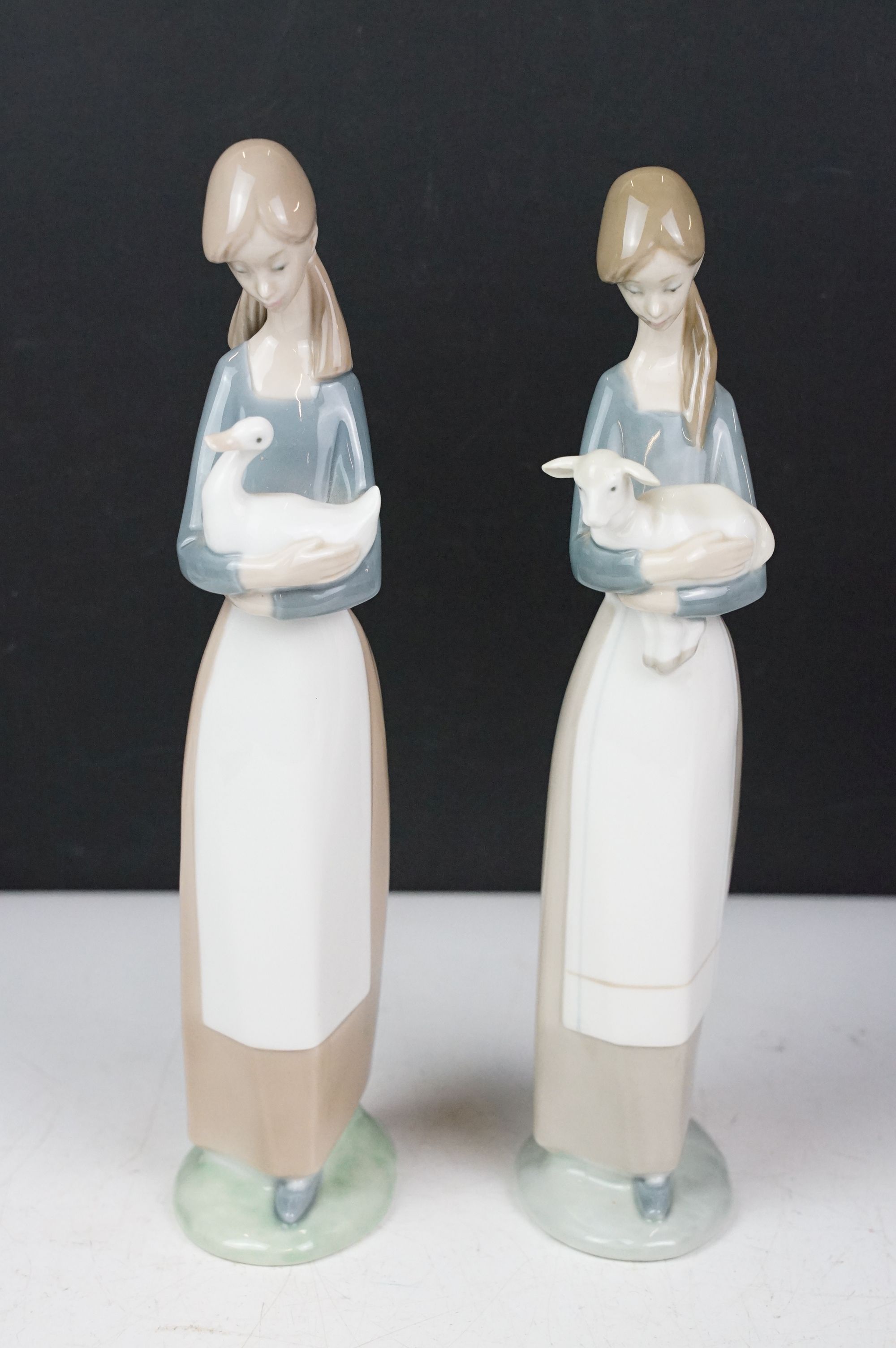 Group of six Lladro & Nao porcelain figurines to include Lladro 4505 Girl with Lamb, Lladro 5007 - Image 5 of 8