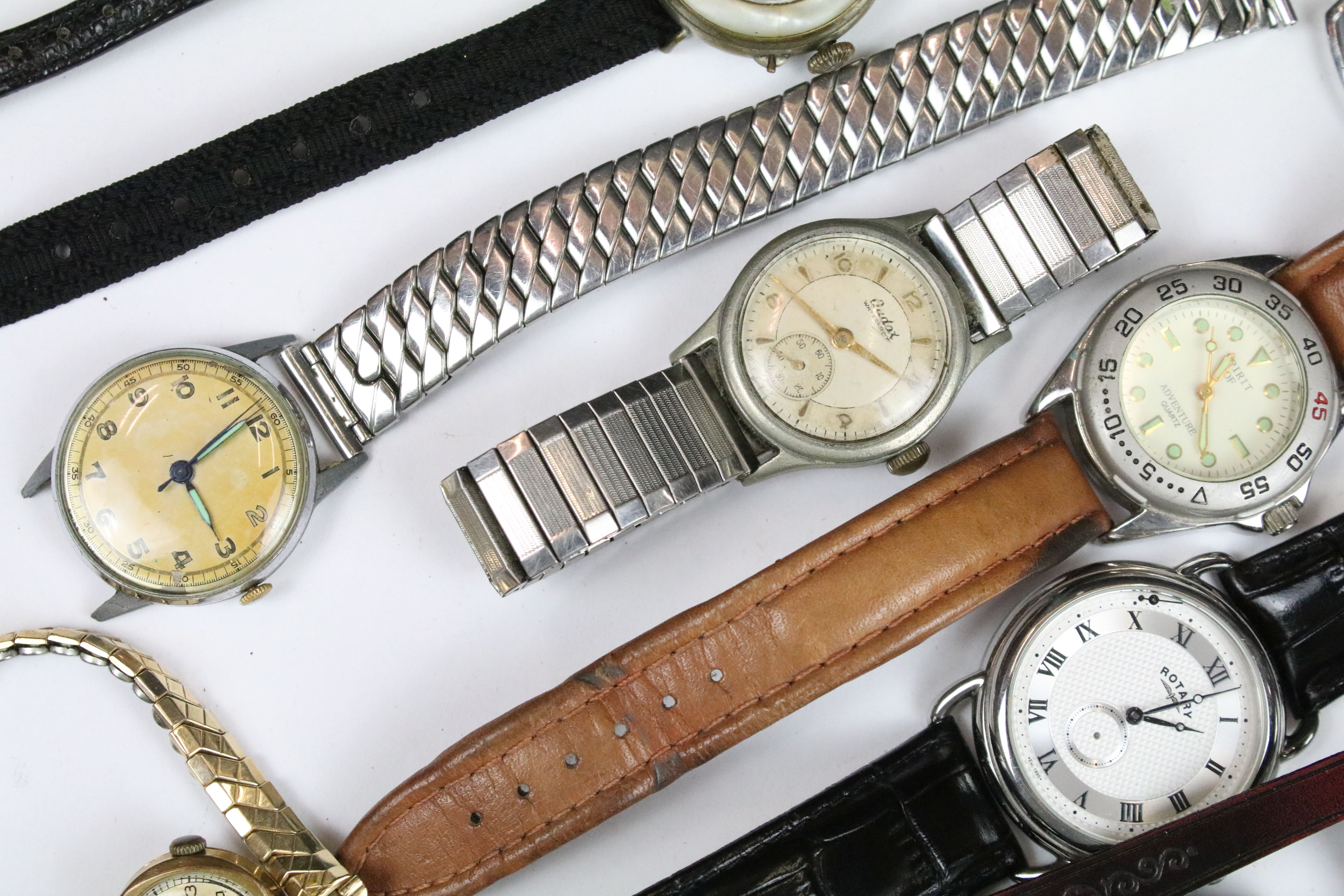 Collection of assorted watches to include Cossak, Rotary, Ingersoll jump hour, 1940's military dial, - Image 3 of 7