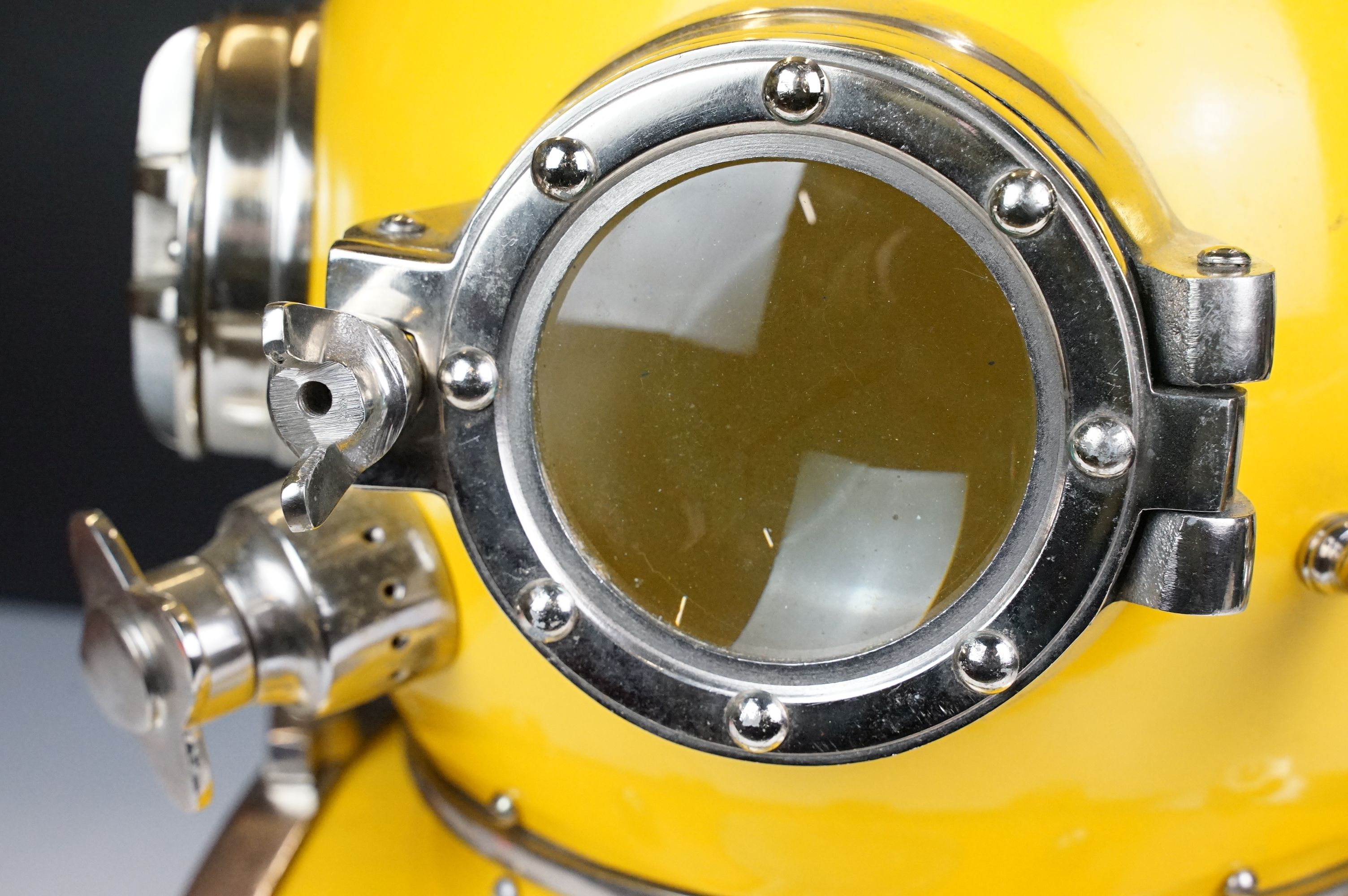 Reproduction US Navy Diving Helmet, for decorative purposes, bright yellow finish, plaque to front - Image 4 of 13