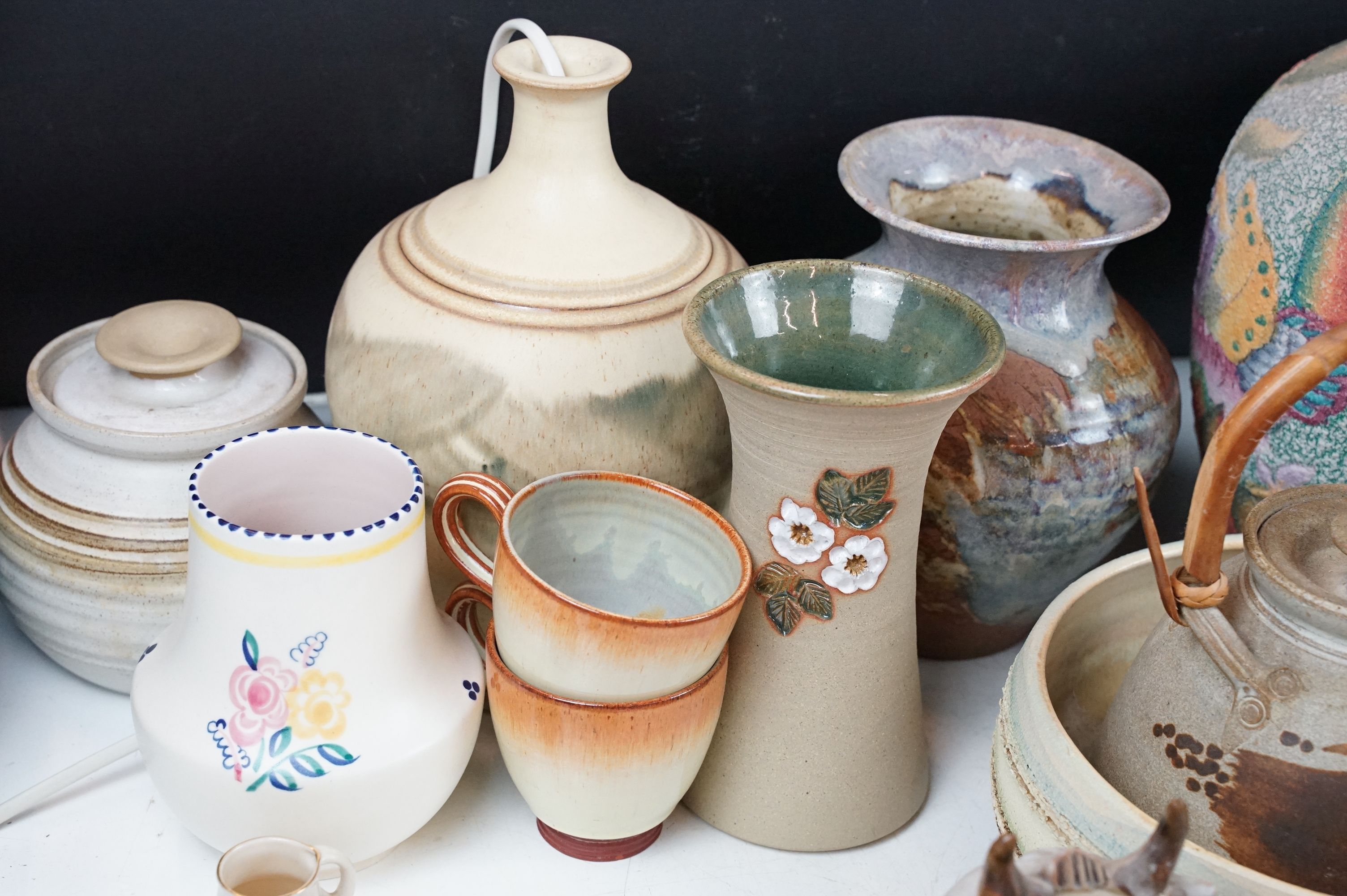 Mixed ceramics to include studio pottery, Poole Pottery, commemorative china, crested ware, etc, - Image 9 of 9