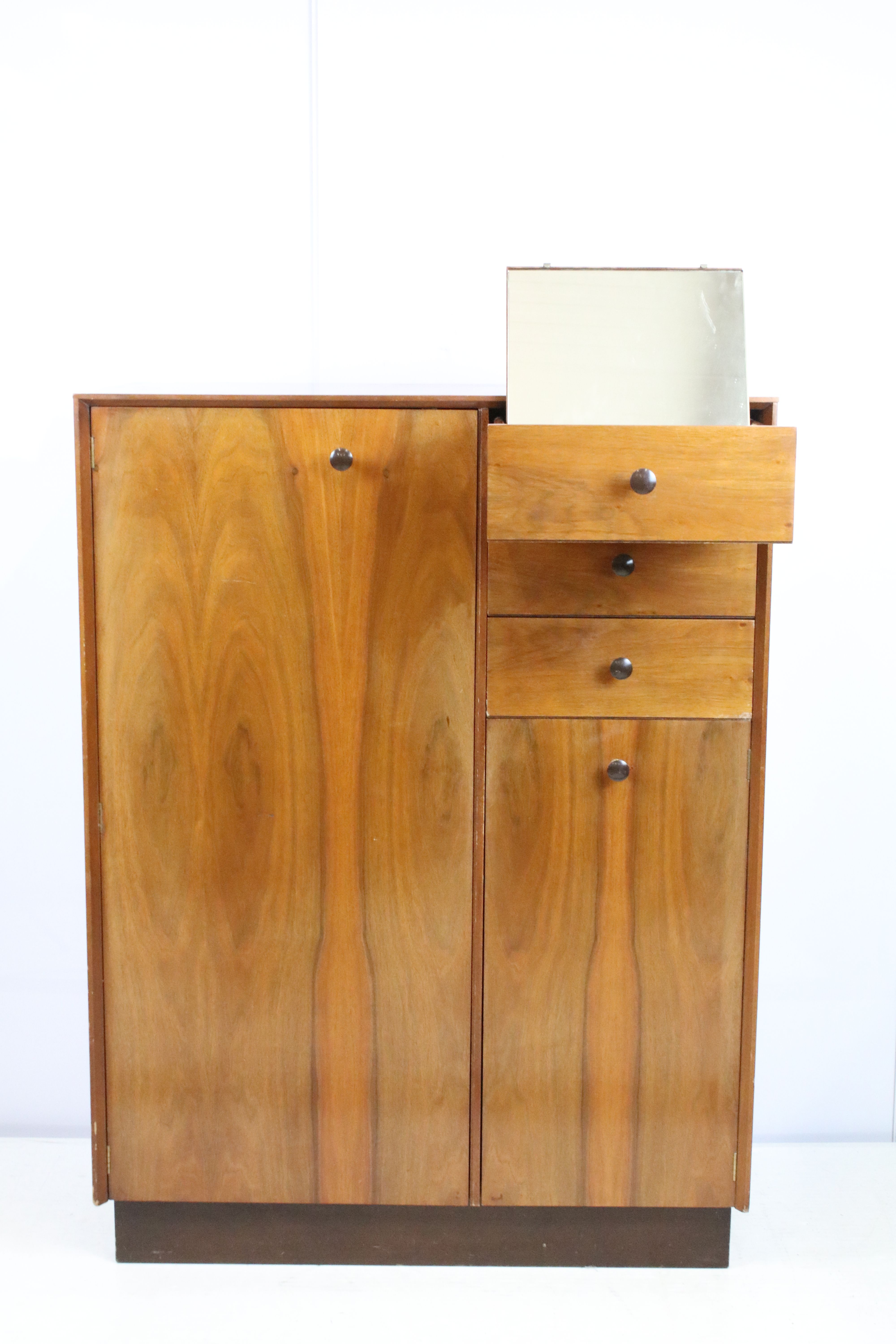 G Plan gentleman's wardrobe with hanging cupboard to one side and an arrangement of three drawers - Image 2 of 14