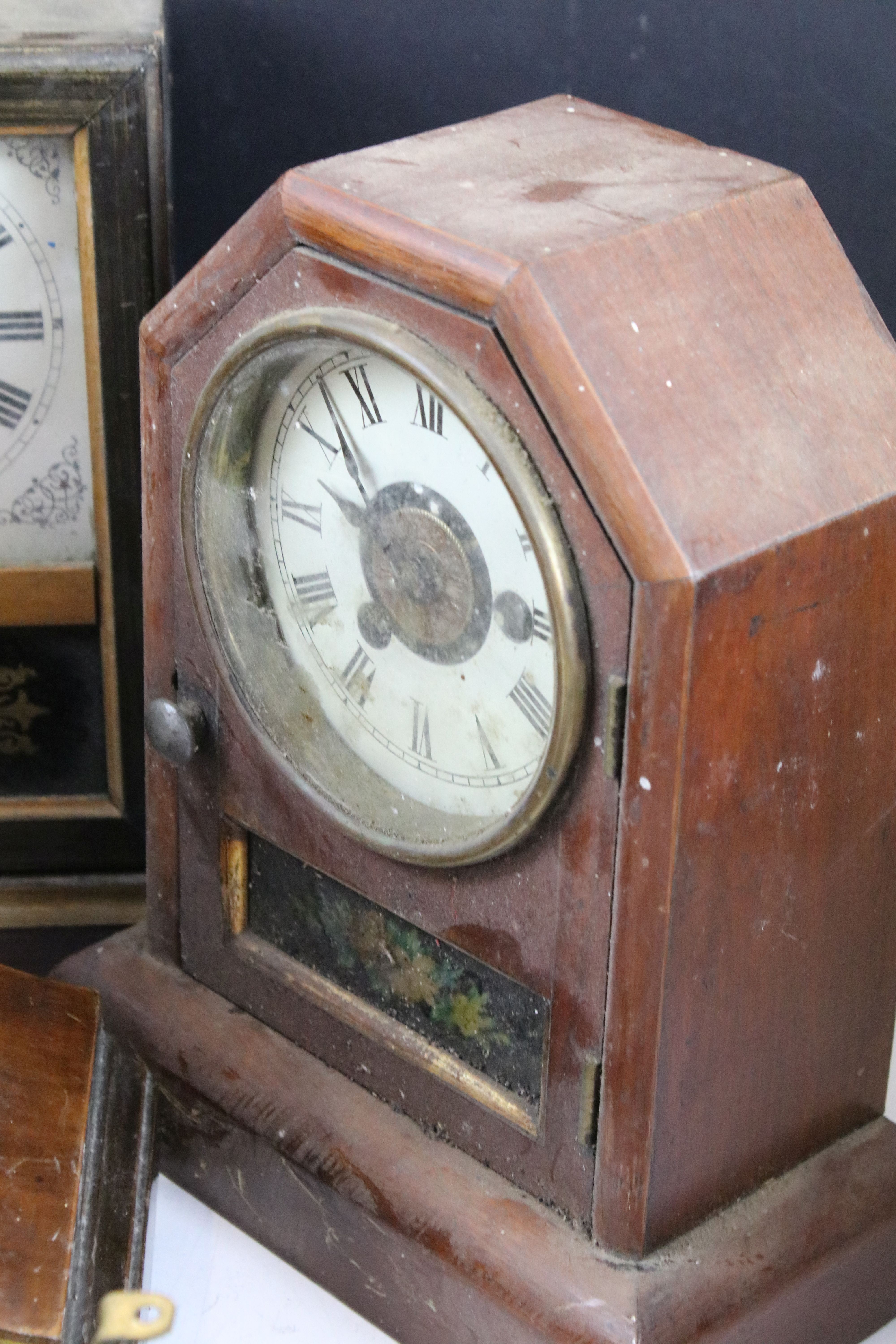 Collection of late 19th / early 20th century wooden mantel clocks and clock parts / movements, - Image 4 of 7
