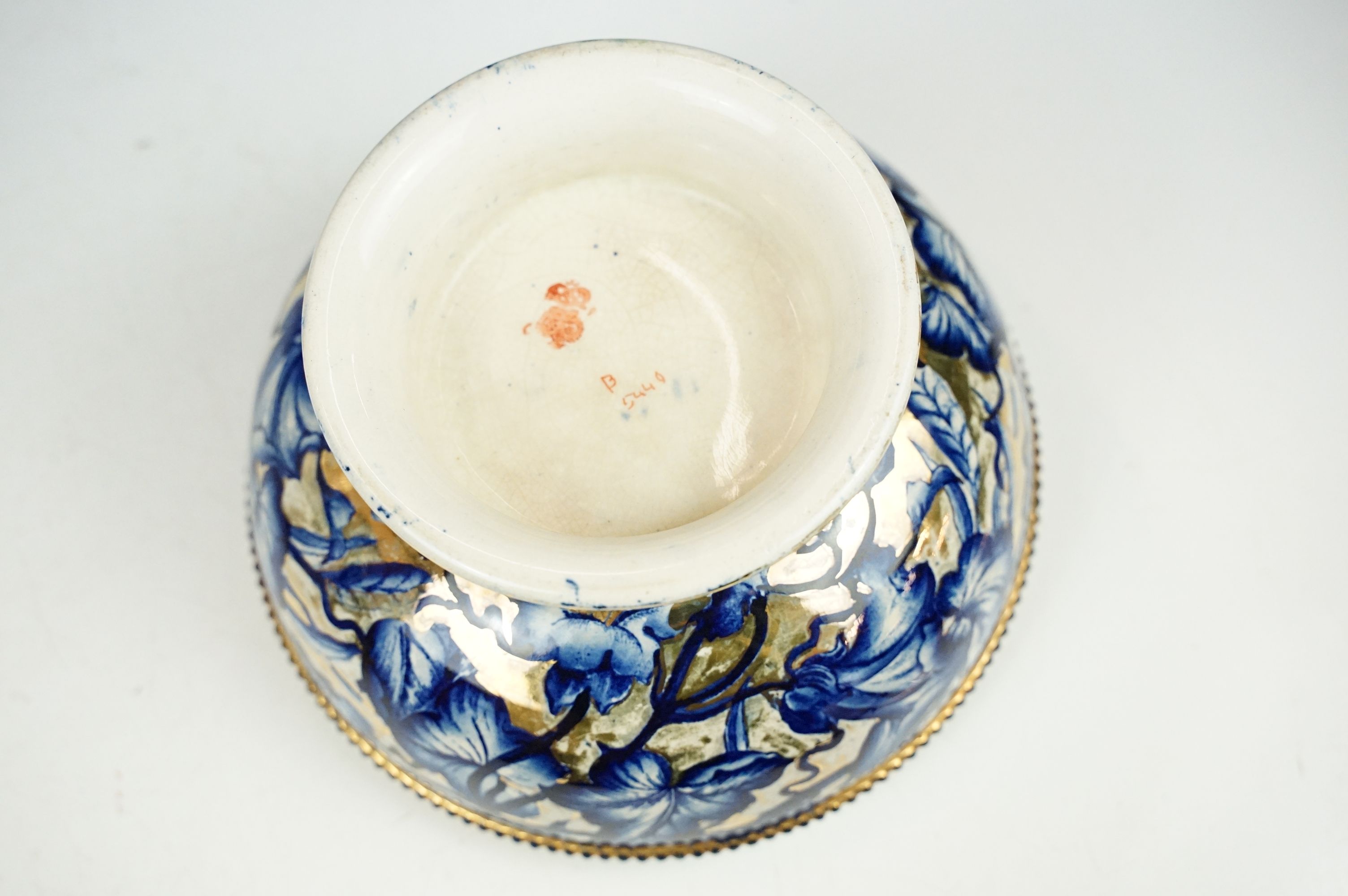 Group of mixed ceramics to include a 19th century footed bowl with silver plated rim, green ground - Image 5 of 12