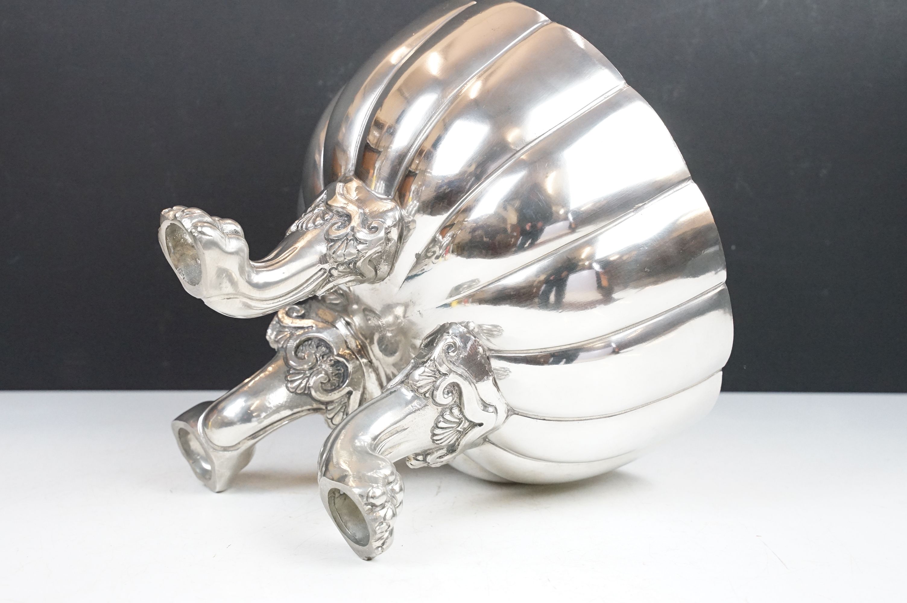 Polished pewter centrepiece bowl designed by famous Italian interior designer Giovanni Parini ( - Image 4 of 8