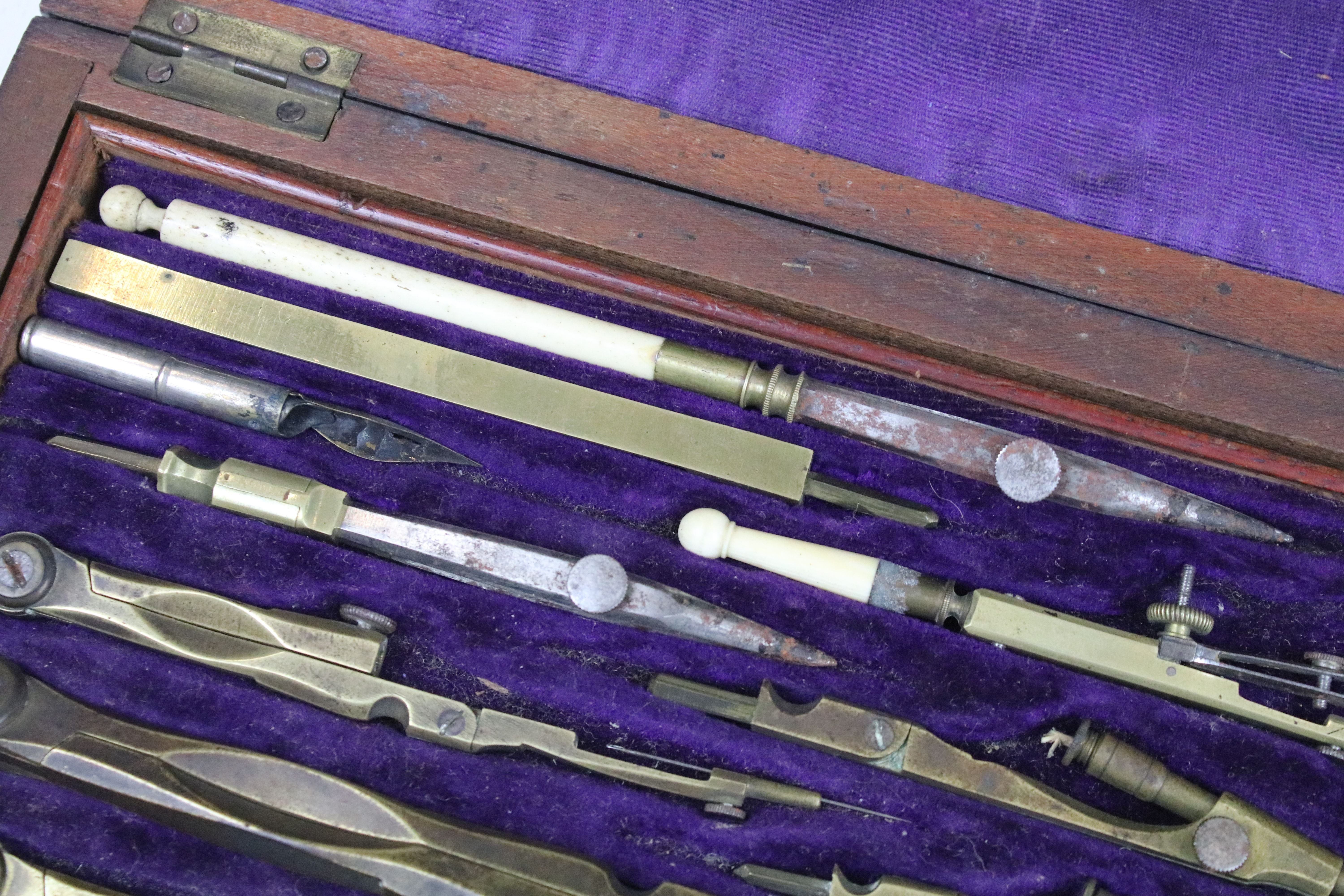 A vintage wooden cased drawing set to include compasses etc.. - Image 4 of 6