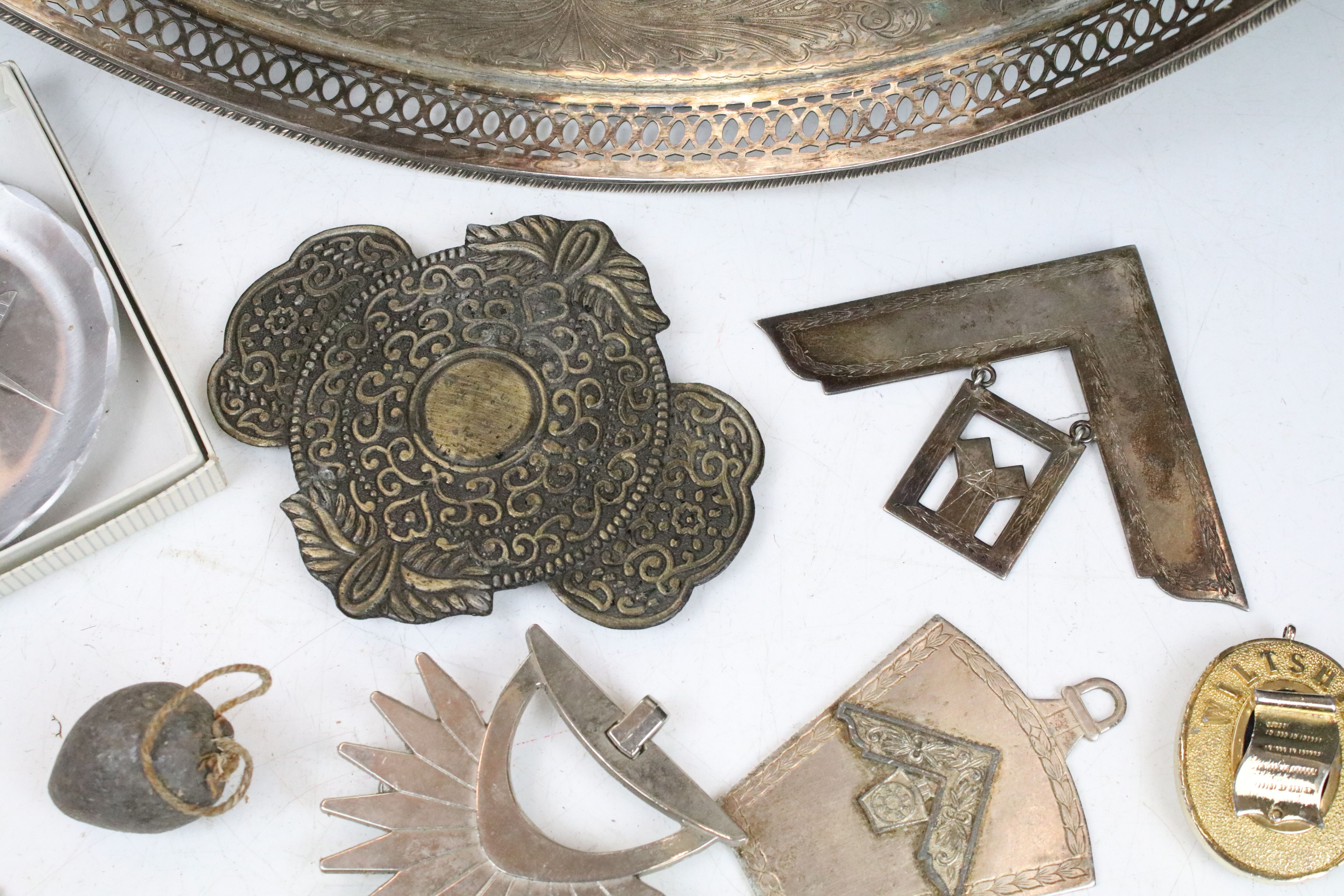 Group of masonic related collectables to include a silver hallmarked medallion, Wiltshire badges, - Image 5 of 9