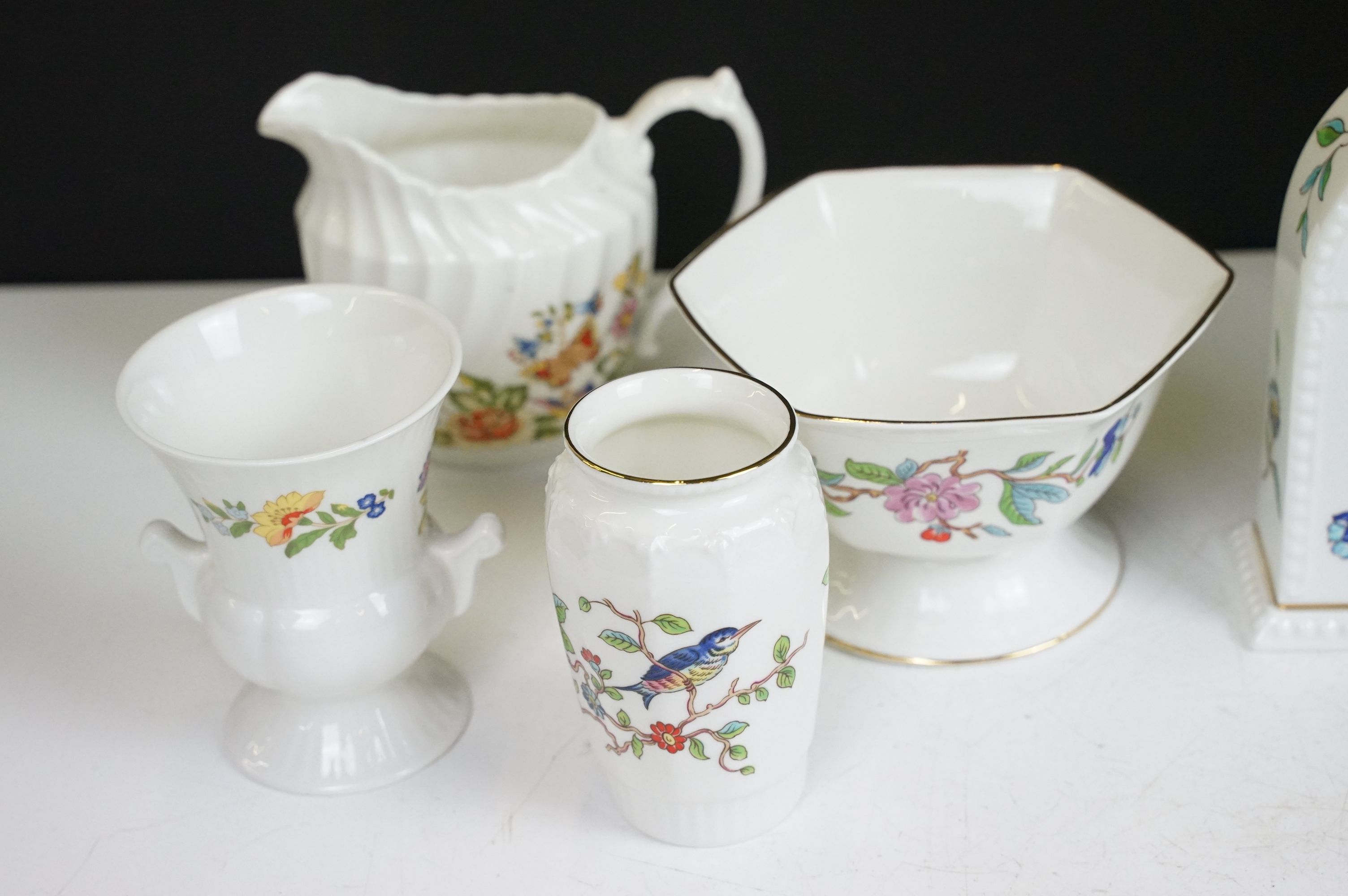 Collection of mixed ceramics to include Aynsley Cottage Garden, Aynsley Pembroke, oriental famille - Image 17 of 29