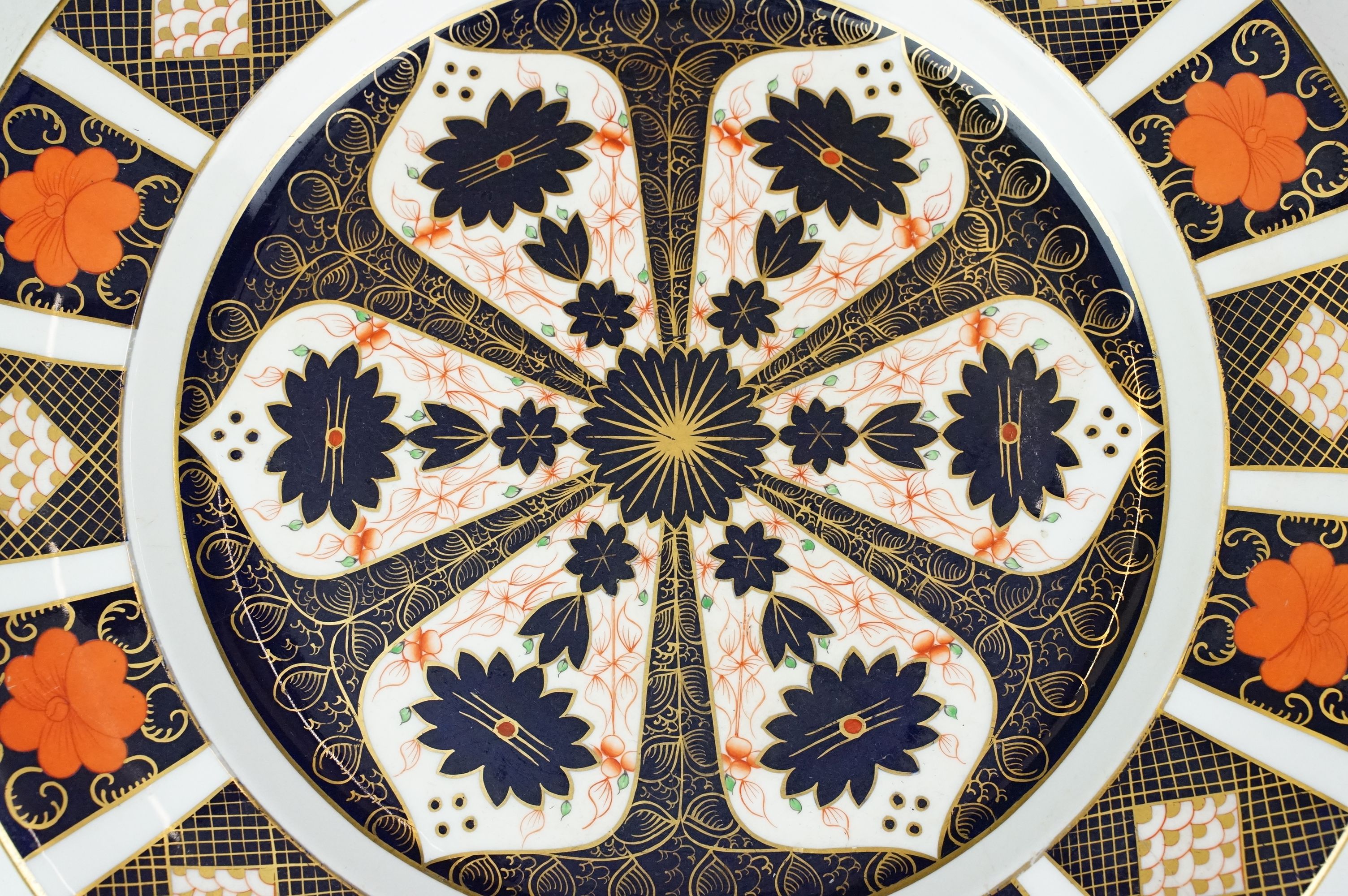 Royal Crown Derby Imari pattern charger, pattern 1128, approx 35.5cm diameter - Image 3 of 5
