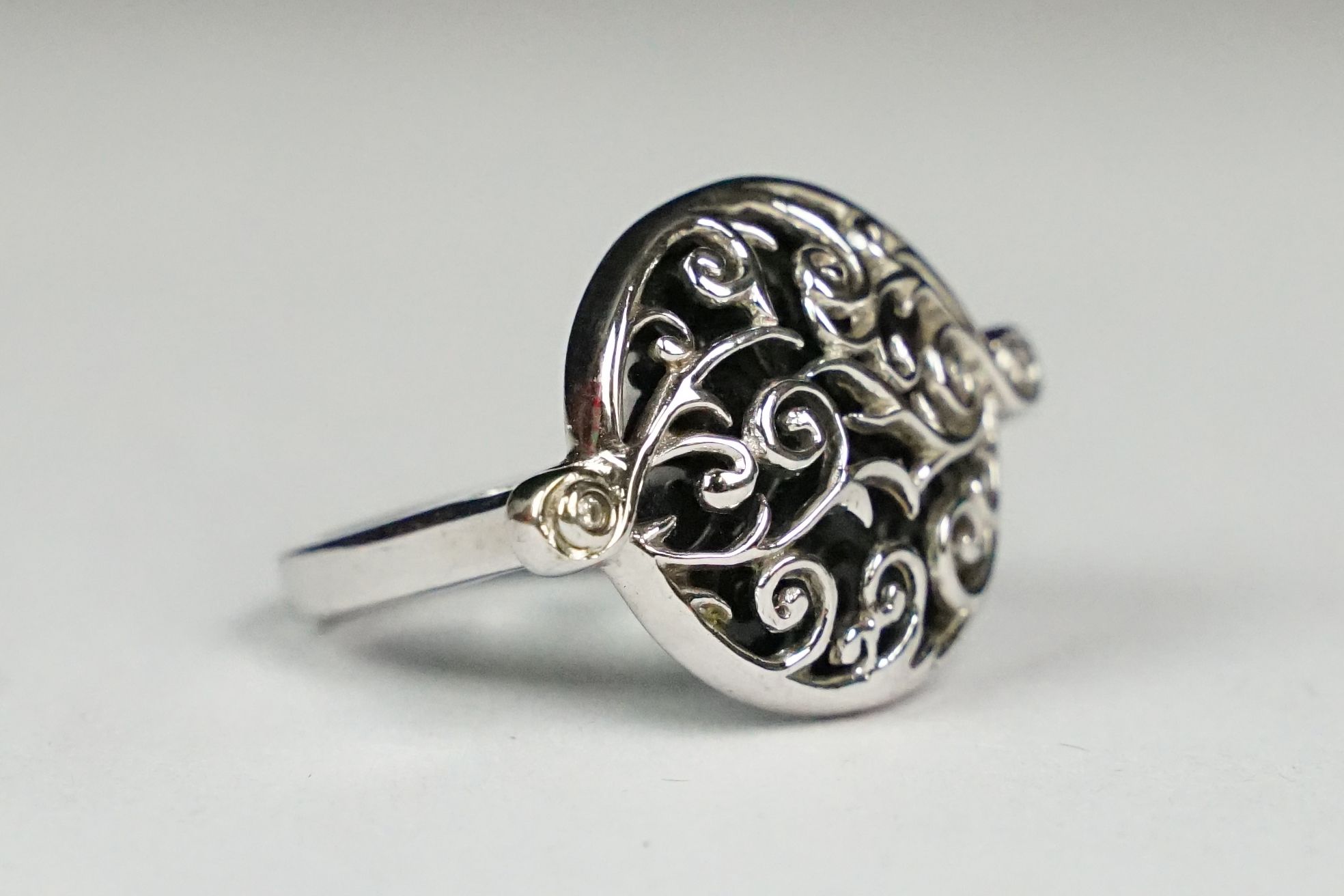 Art Nouveau silver ring - Image 2 of 4