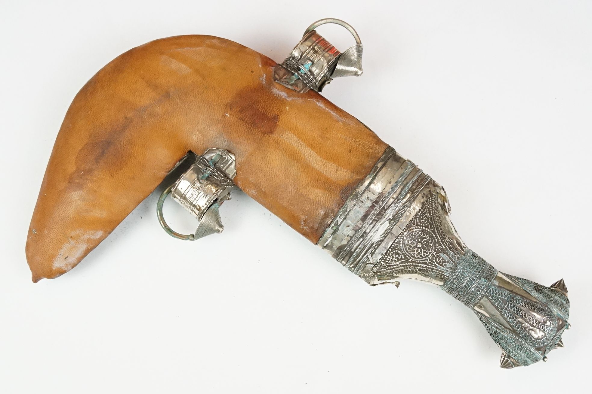 A late 19th / early 20th century Yemin silver mounted over leather sheath Jambiya. - Image 9 of 9