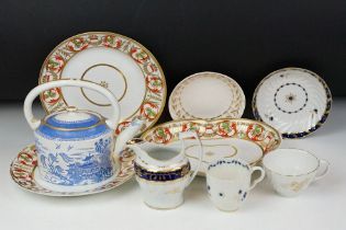 Collection of ceramics, to include: a pair of Derby plates, each 22cm diameter, a matching heart