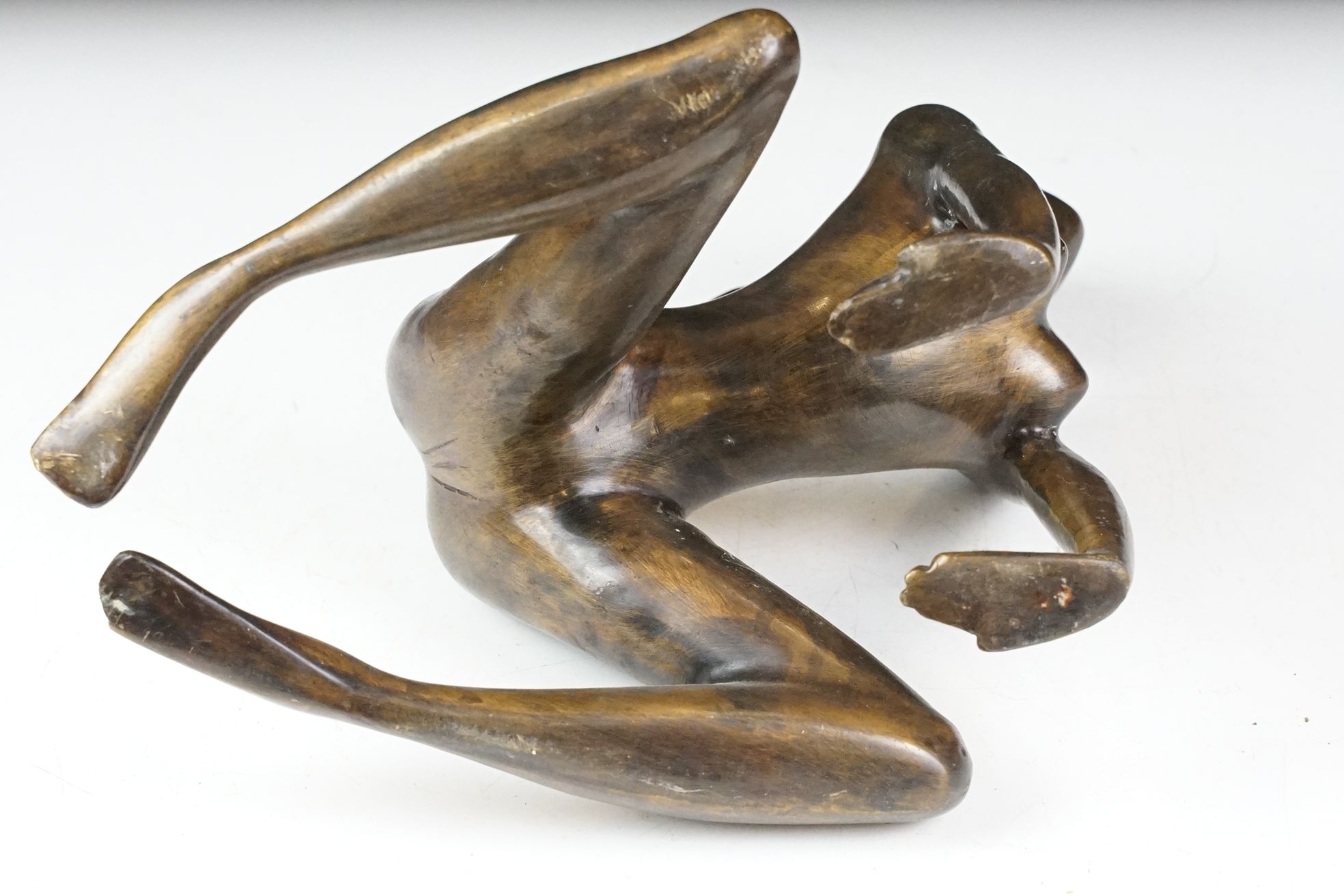 Erotic bronze sculpture depicting a nude female, approx 25cm tall - Image 7 of 7