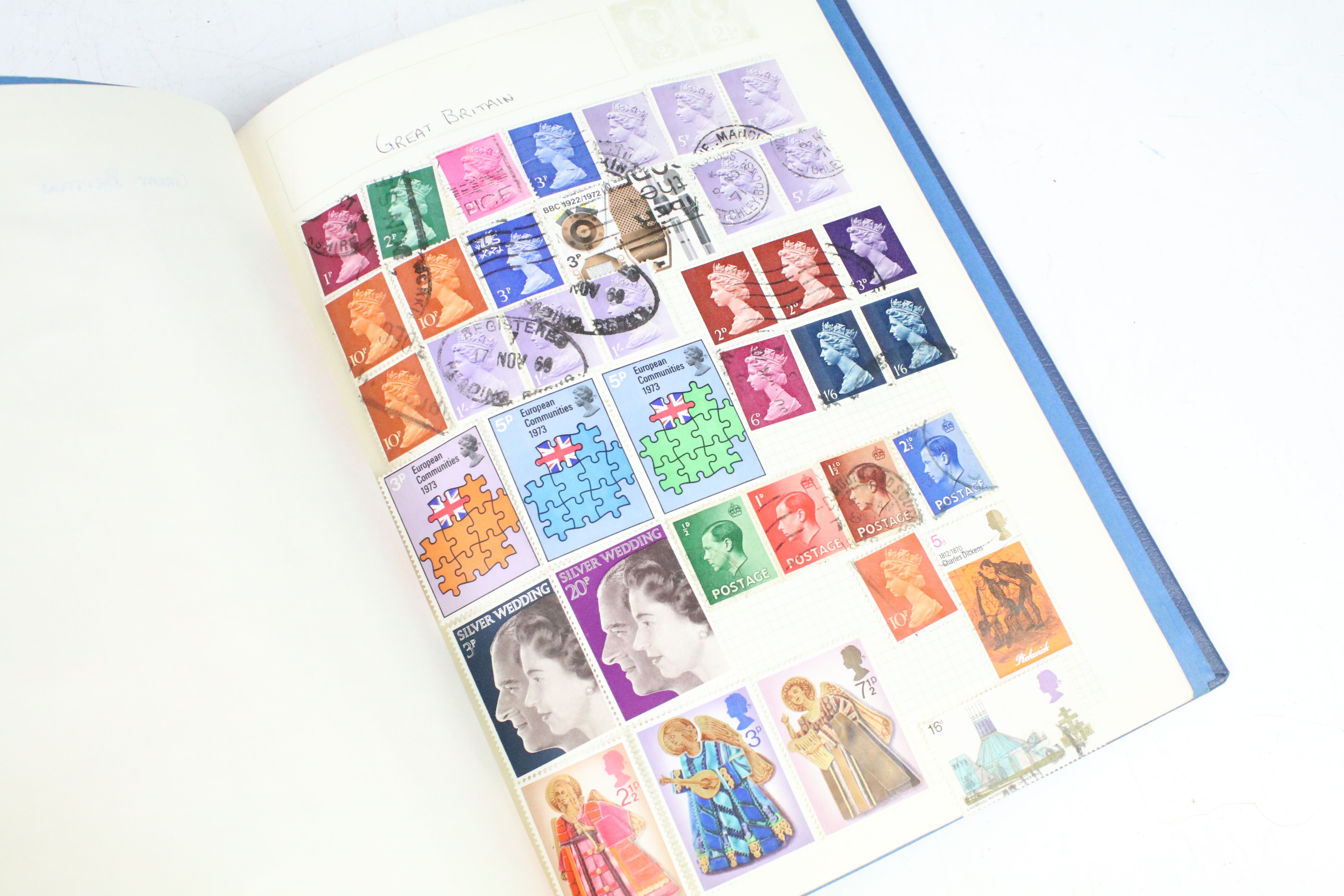 A collection of five stamp albums containing stamps from the UK, mainly post war to include some - Image 29 of 30