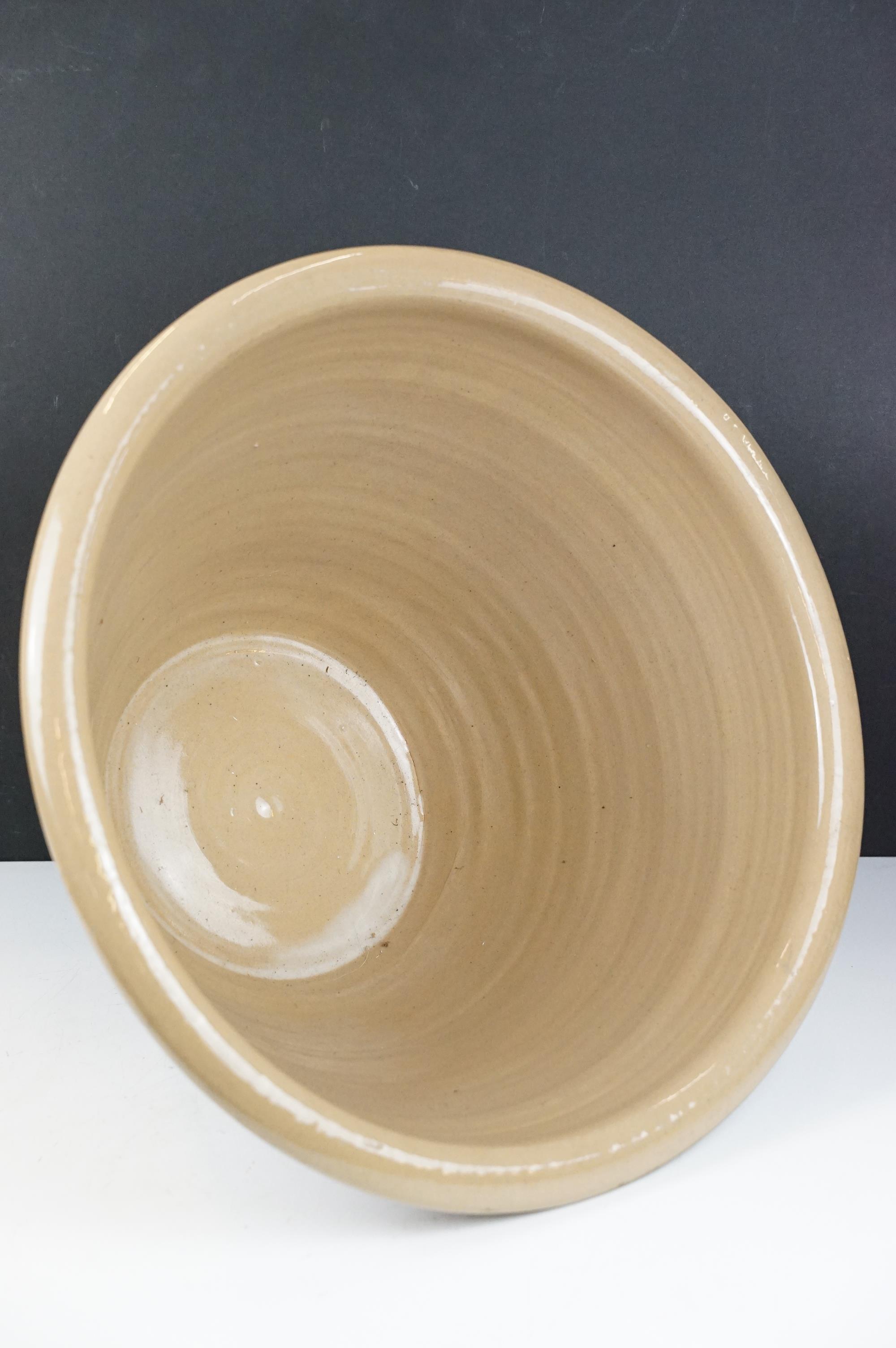 Large vintage stoneware dairy bowl, approx 45cm diameter - Image 4 of 5