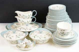 Wedgwood 'Penshurst' pattern dinner service to include dinner plates, lunch plates, tureens, side