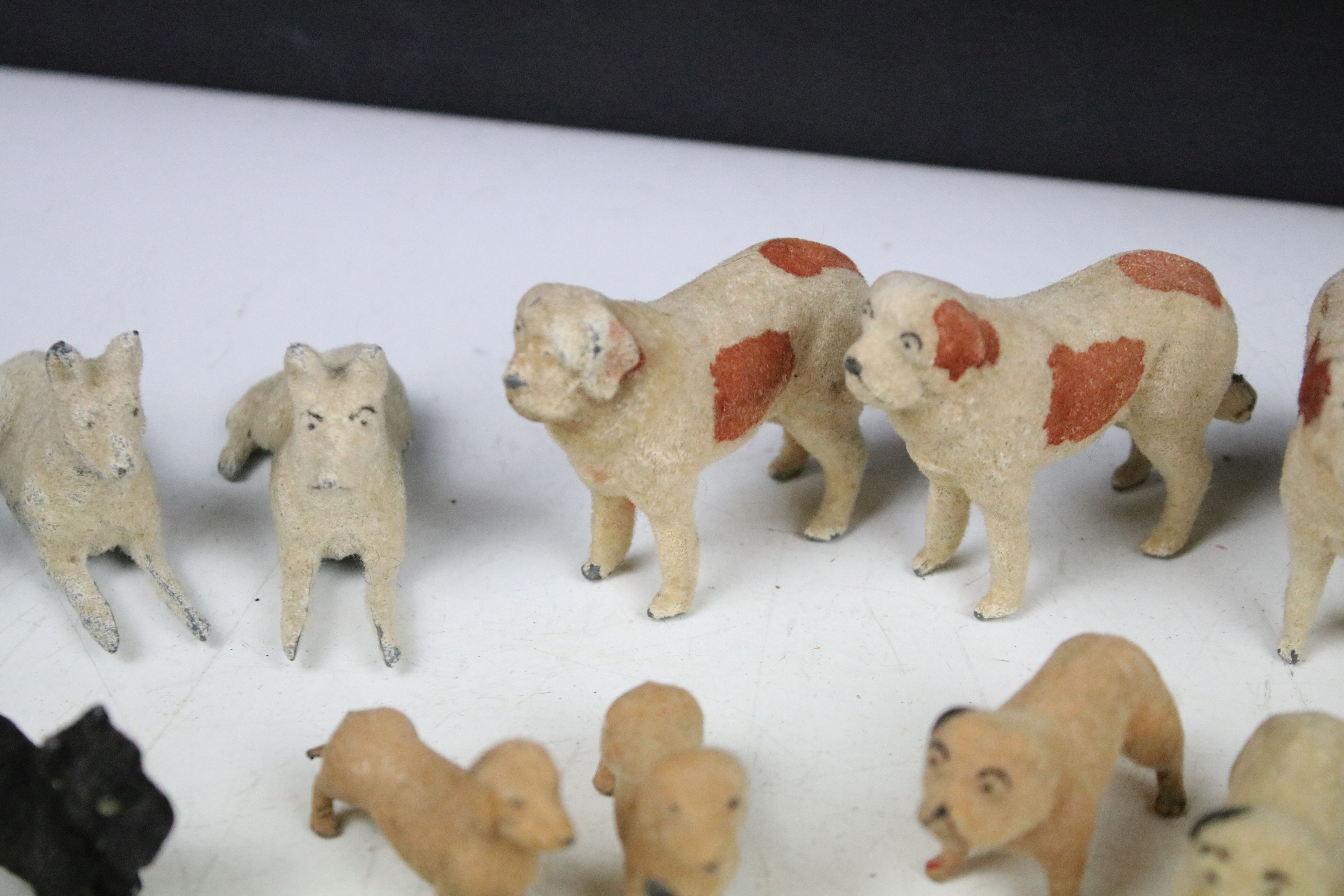 Vintage C 1940/50's Barret & Sons lead and felt covered dogs of various breeds (29 in total) - Image 6 of 8