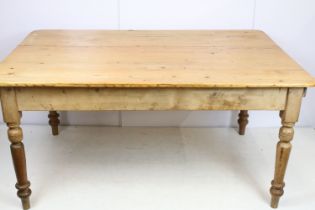 Early 20th century pine kitchen table, 72cm high x 150cm long x 96.5cm deep