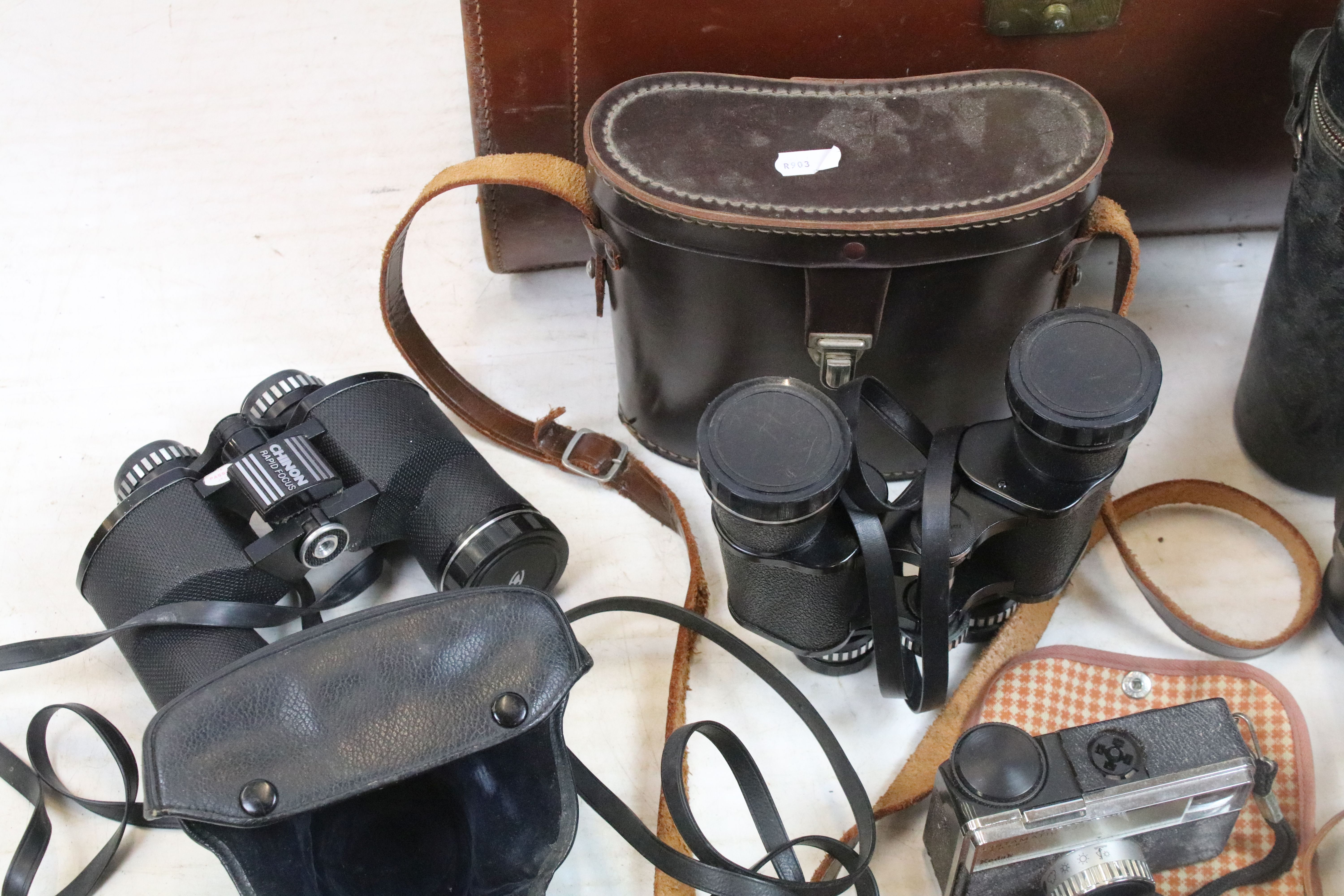 Collection of cameras, lenses & binoculars within a leather case, the lot featuring Olympus FTL ( - Image 6 of 6