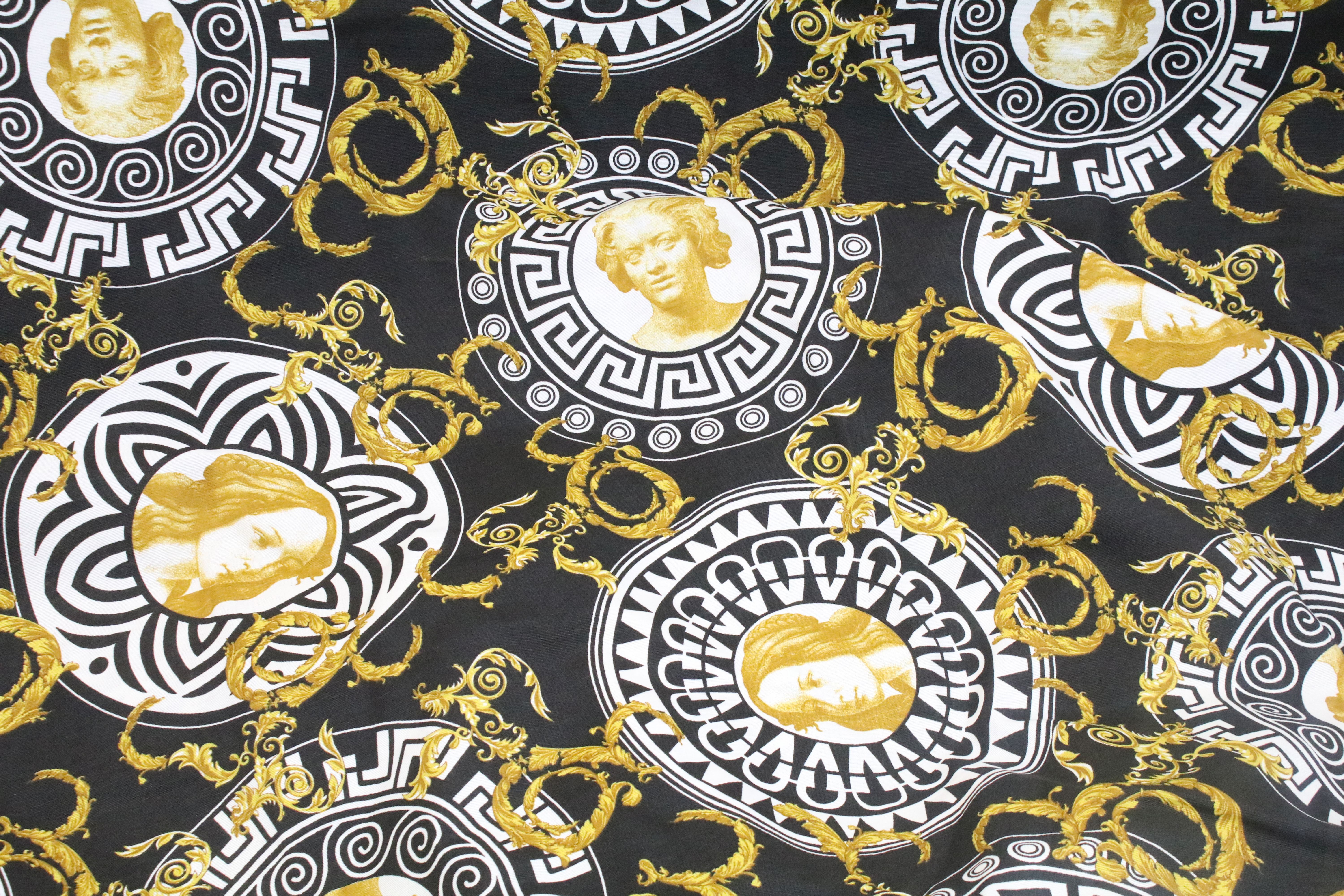 Large piece of black ground Versace style fabric, with repeating spiralling gold acanthus leaves - Image 4 of 5