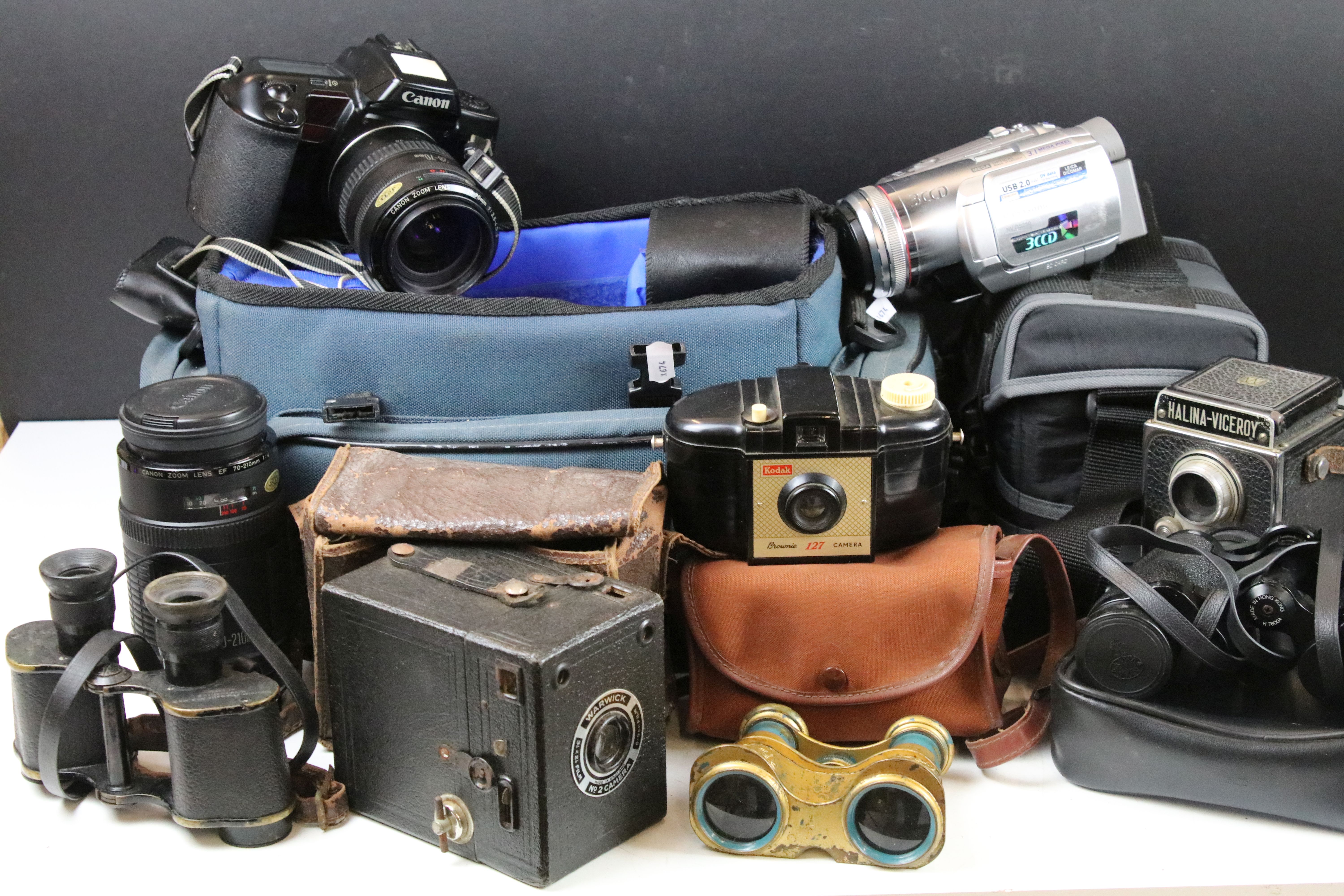 Photographic Equipment - A collection of cameras & accessories to include Canon EOS 10 (with Canon