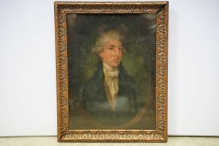 18th / 19th century head and shoulders portrait of a distinguished gentleman, oil on canvas, 39 x