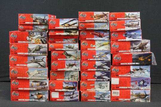 34 Boxed Airfix 1/72 plastic military model plane kits to include A04019 Bristol Beaufighter TF:X, - Image 2 of 6