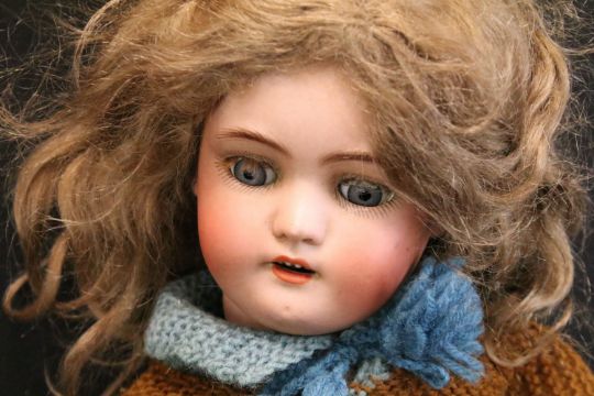 Two late 19th / early 20th C bisque headed dolls to include Simon & Halbig with sleeping blue - Image 8 of 10